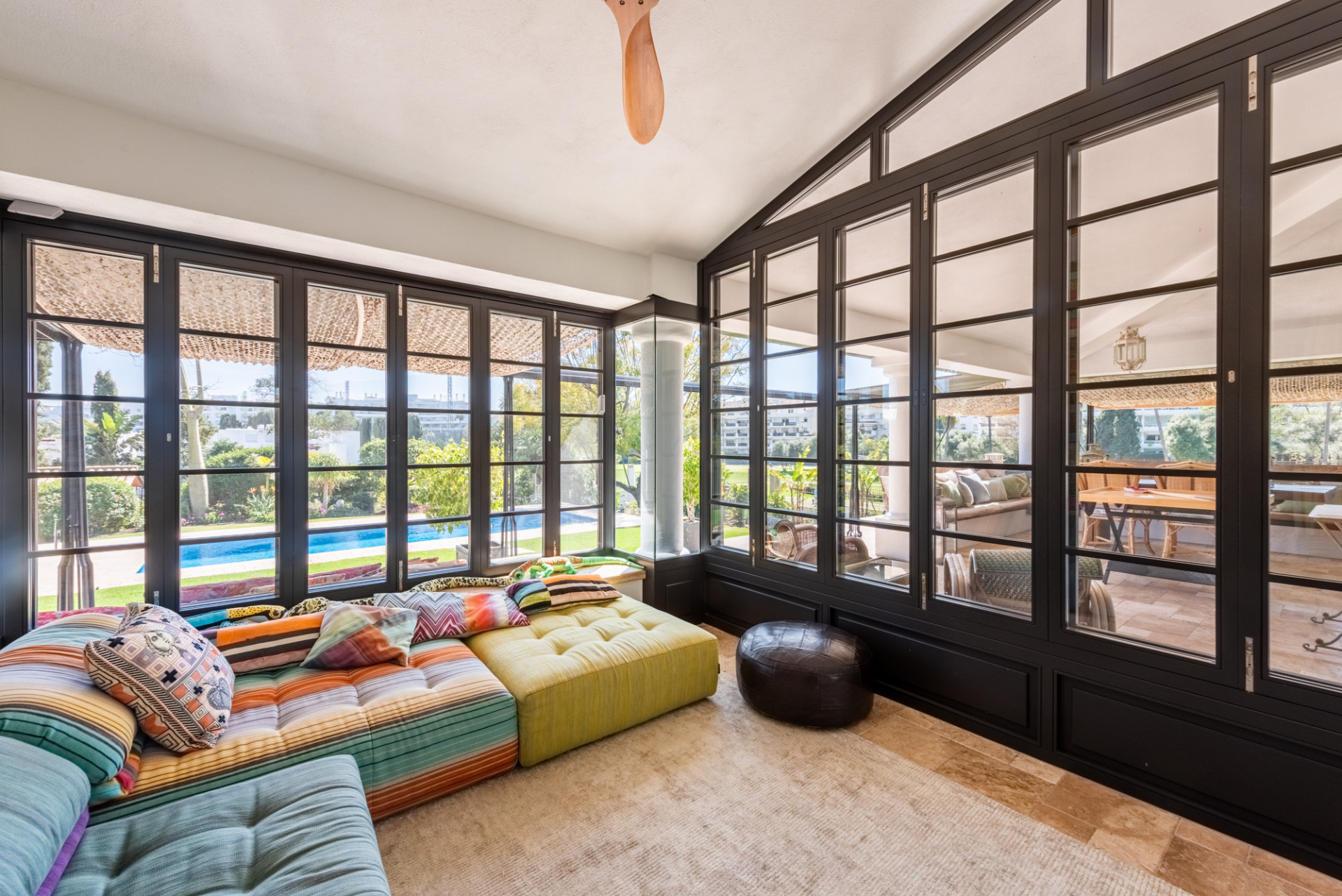 Villa 4 Bedrooms 4 Bathrooms in San Pedro de Alcantara, Costa del Sol