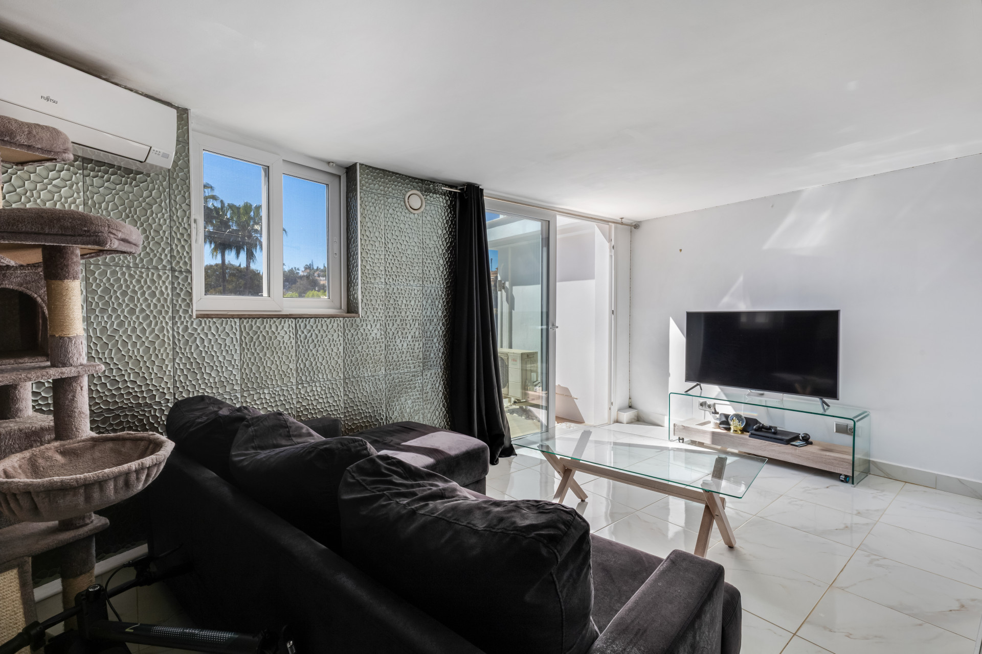 Villa 5 Bedrooms 6 Bathrooms in Marbella, Costa del Sol