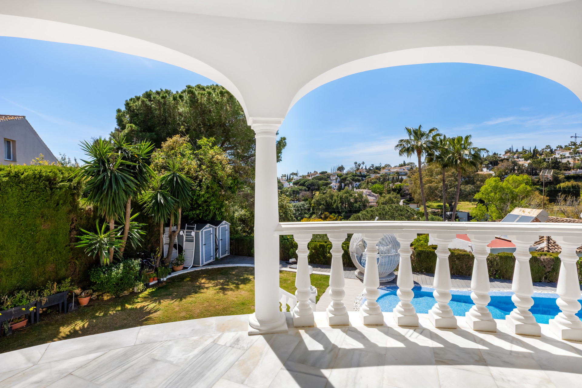 Villa 5 Bedrooms 6 Bathrooms in Marbella, Costa del Sol