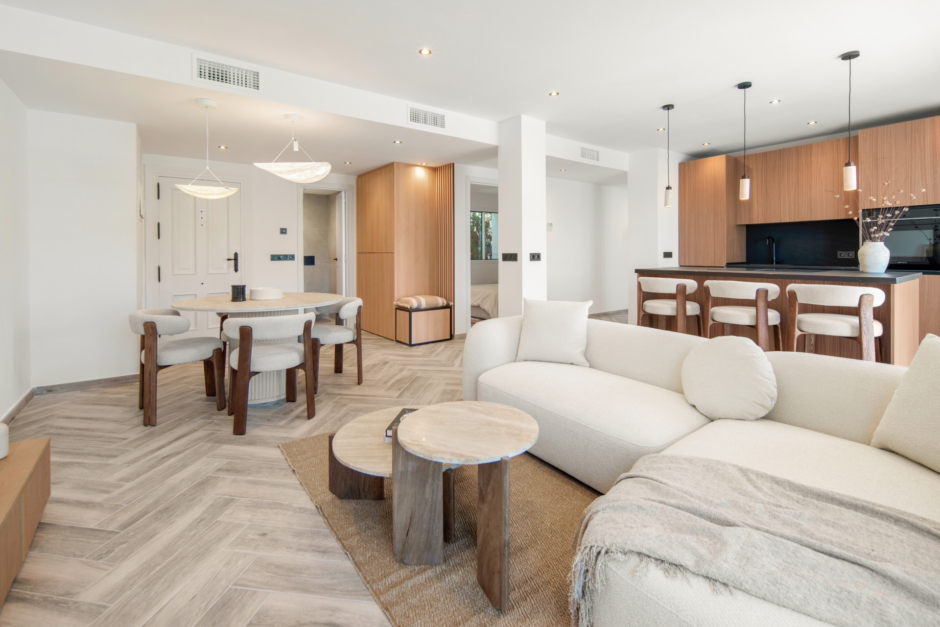 Penthouse 3 Bedrooms 3 Bathrooms in Benahavis, Costa del Sol
