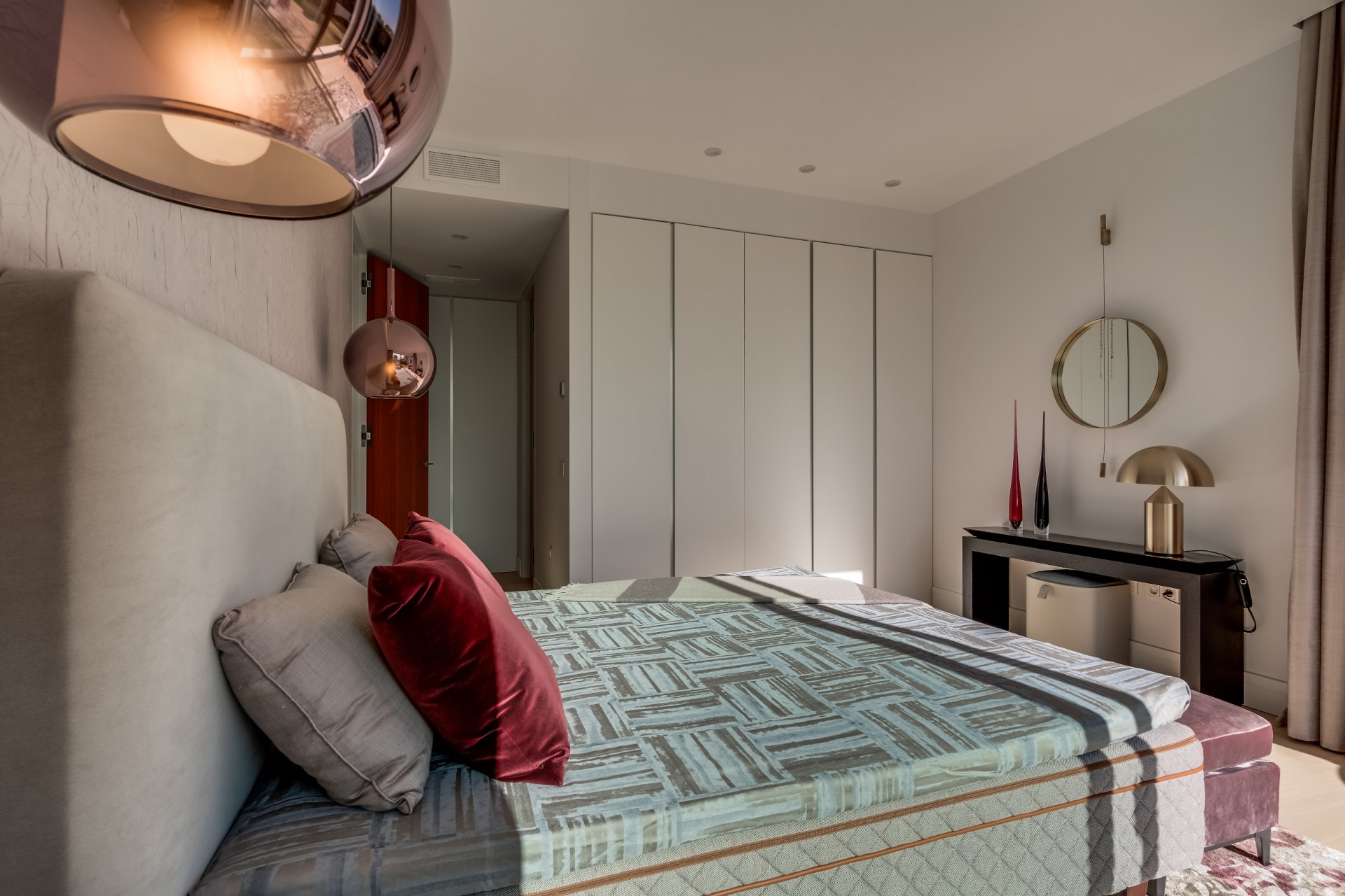 Villa 5 Bedrooms 5 Bathrooms in Marbella, Costa del Sol