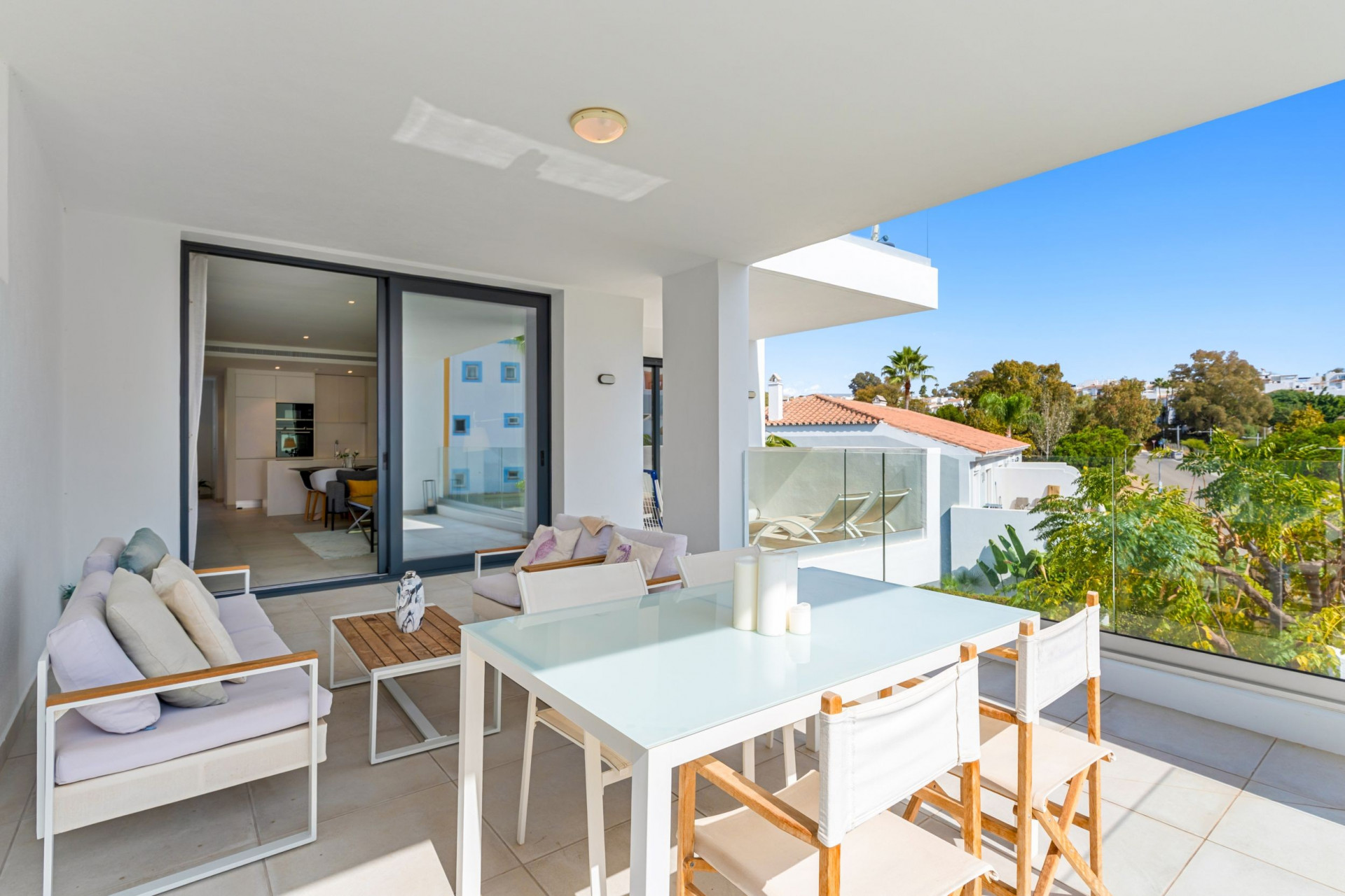 Apartment 2 Bedrooms 2 Bathrooms in Estepona, Costa del Sol
