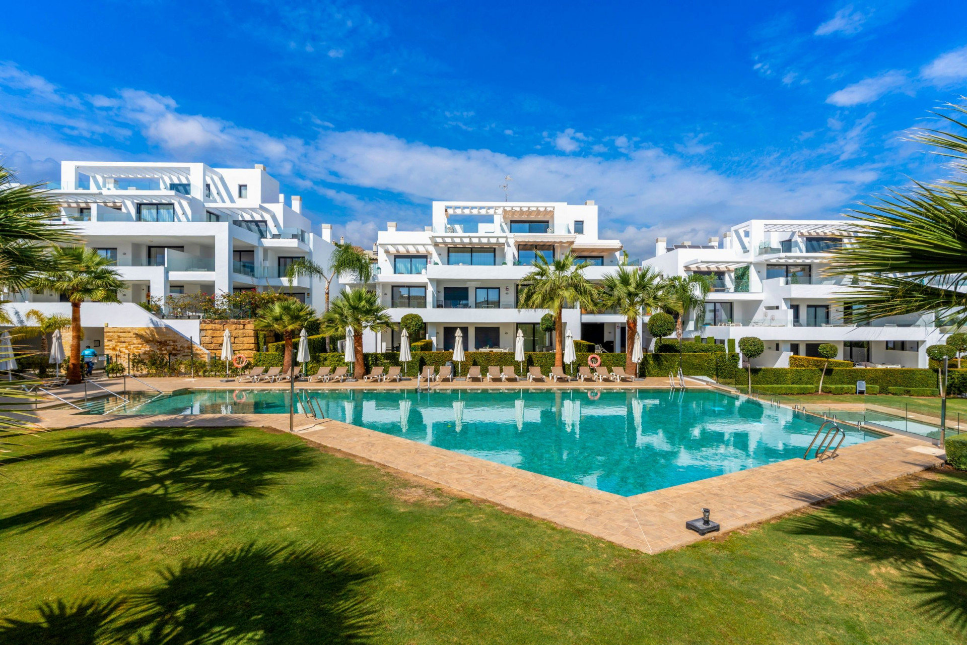 Apartment 2 Bedrooms 2 Bathrooms in Estepona, Costa del Sol