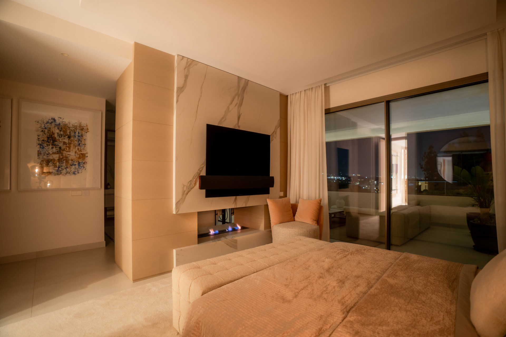 Villa 4 Bedrooms 4 Bathrooms in Marbella, Costa del Sol