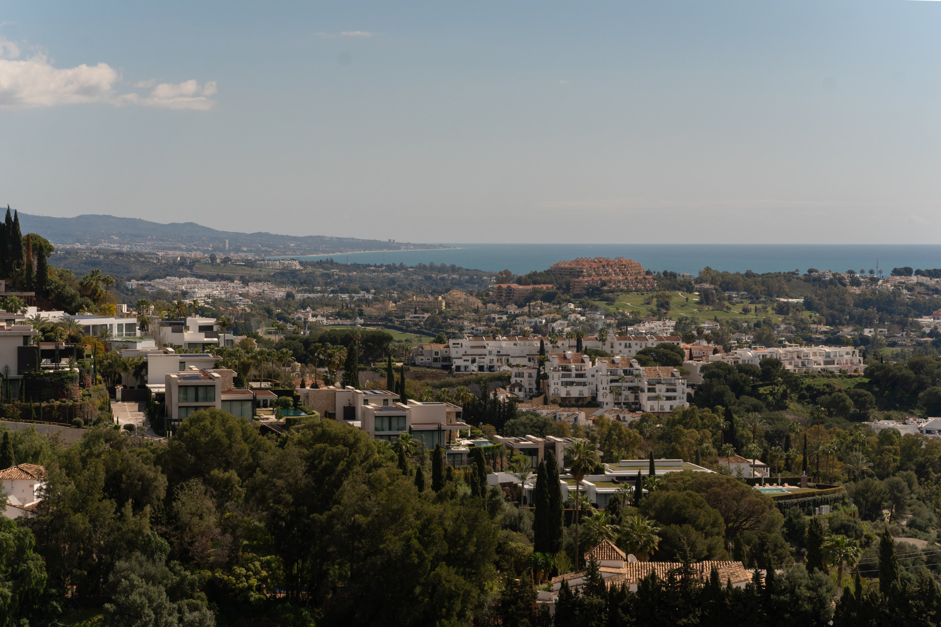 Duplex 4 Bedrooms 3 Bathrooms in Benahavis, Costa del Sol