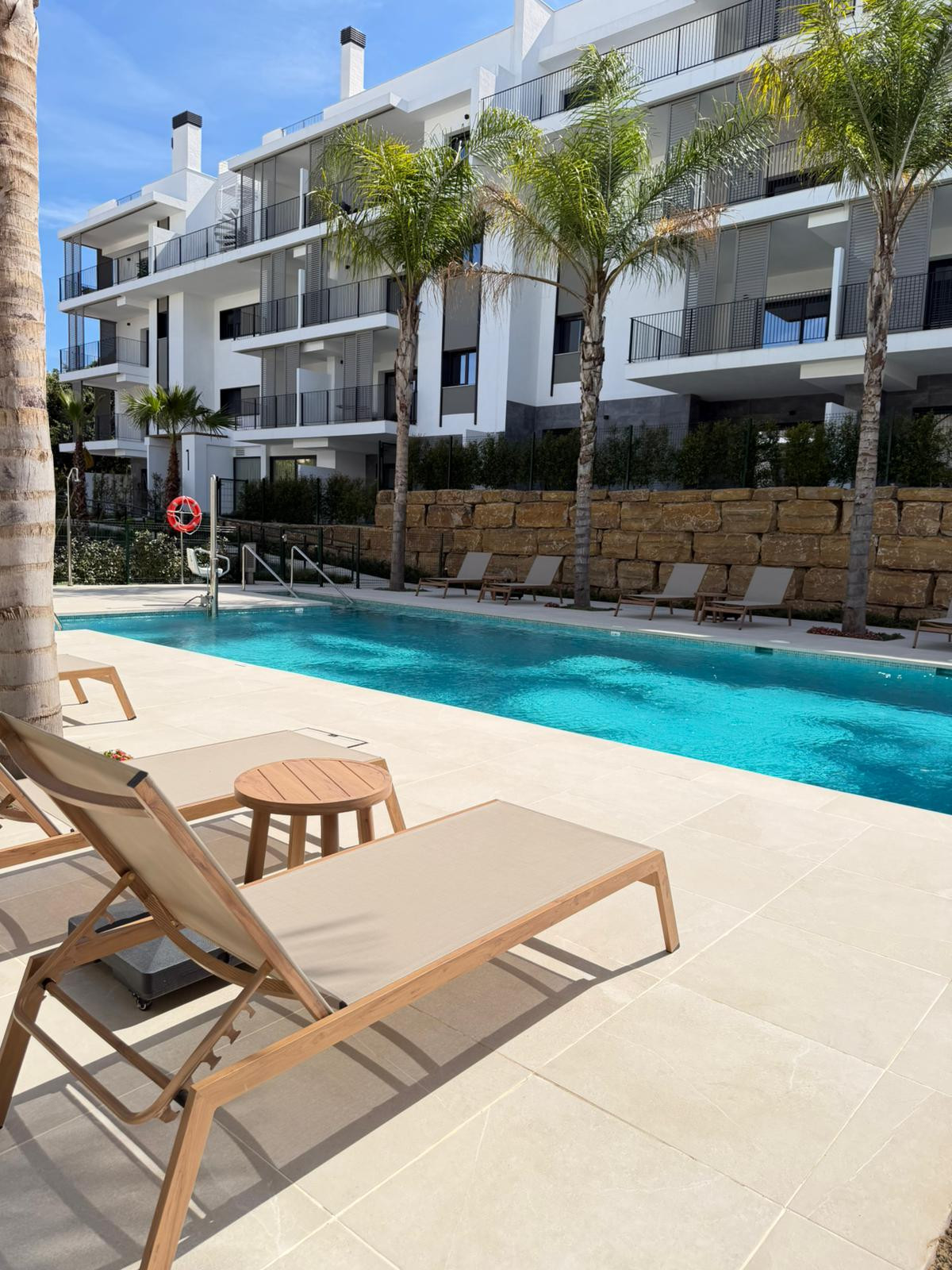Apartment 2 Bedrooms 2 Bathrooms in Estepona, Costa del Sol