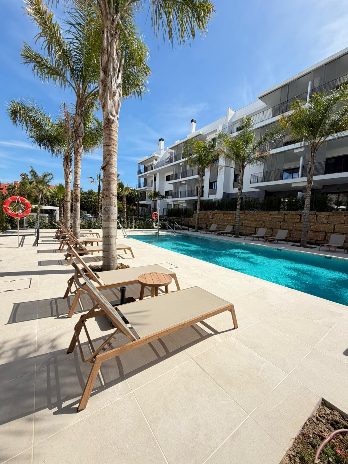 Apartment 2 Bedrooms 2 Bathrooms in Estepona, Costa del Sol