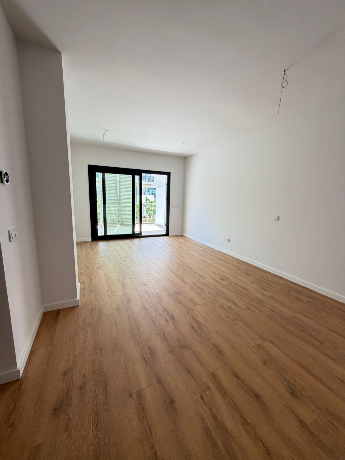 Apartment 2 Bedrooms 2 Bathrooms in Estepona, Costa del Sol