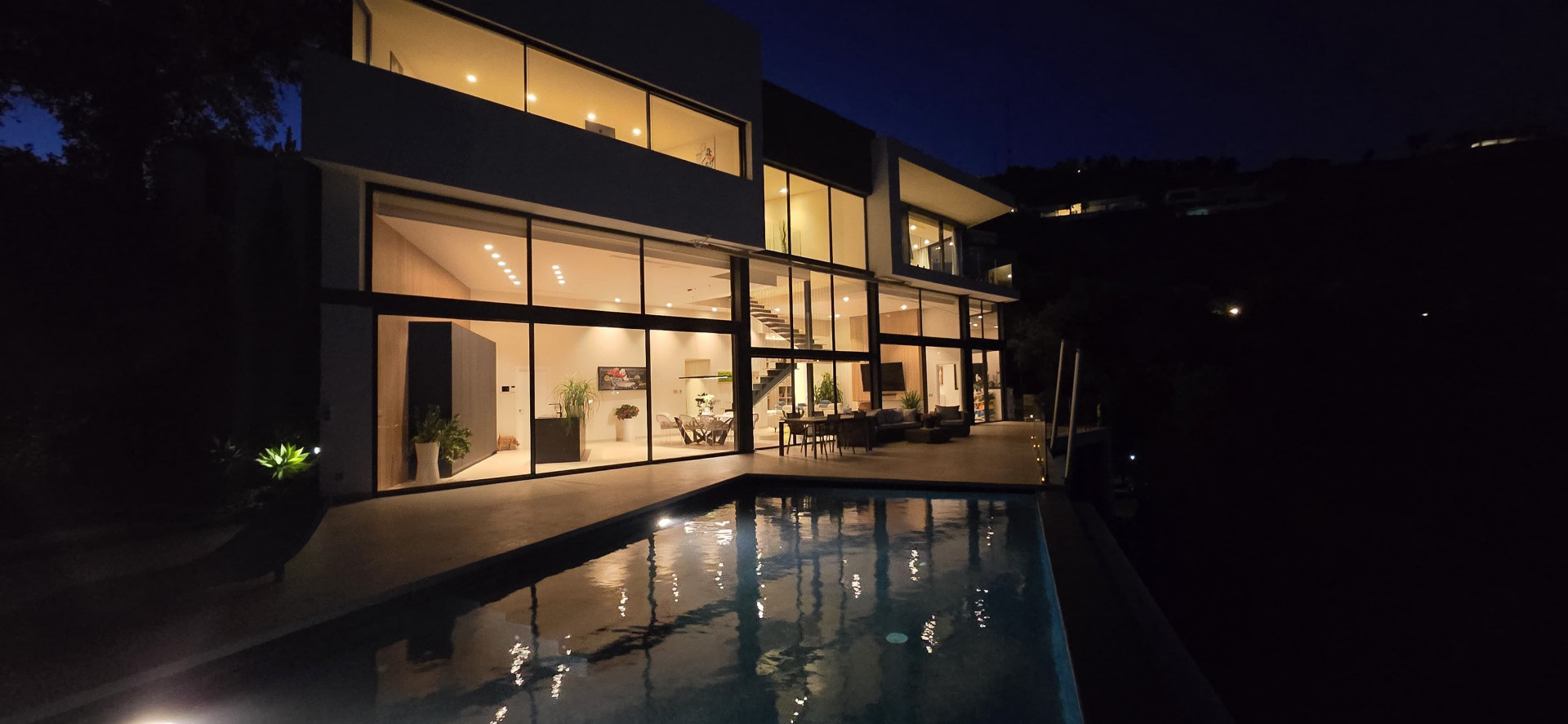 Villa 4 Bedrooms 5 Bathrooms in Marbella, Costa del Sol