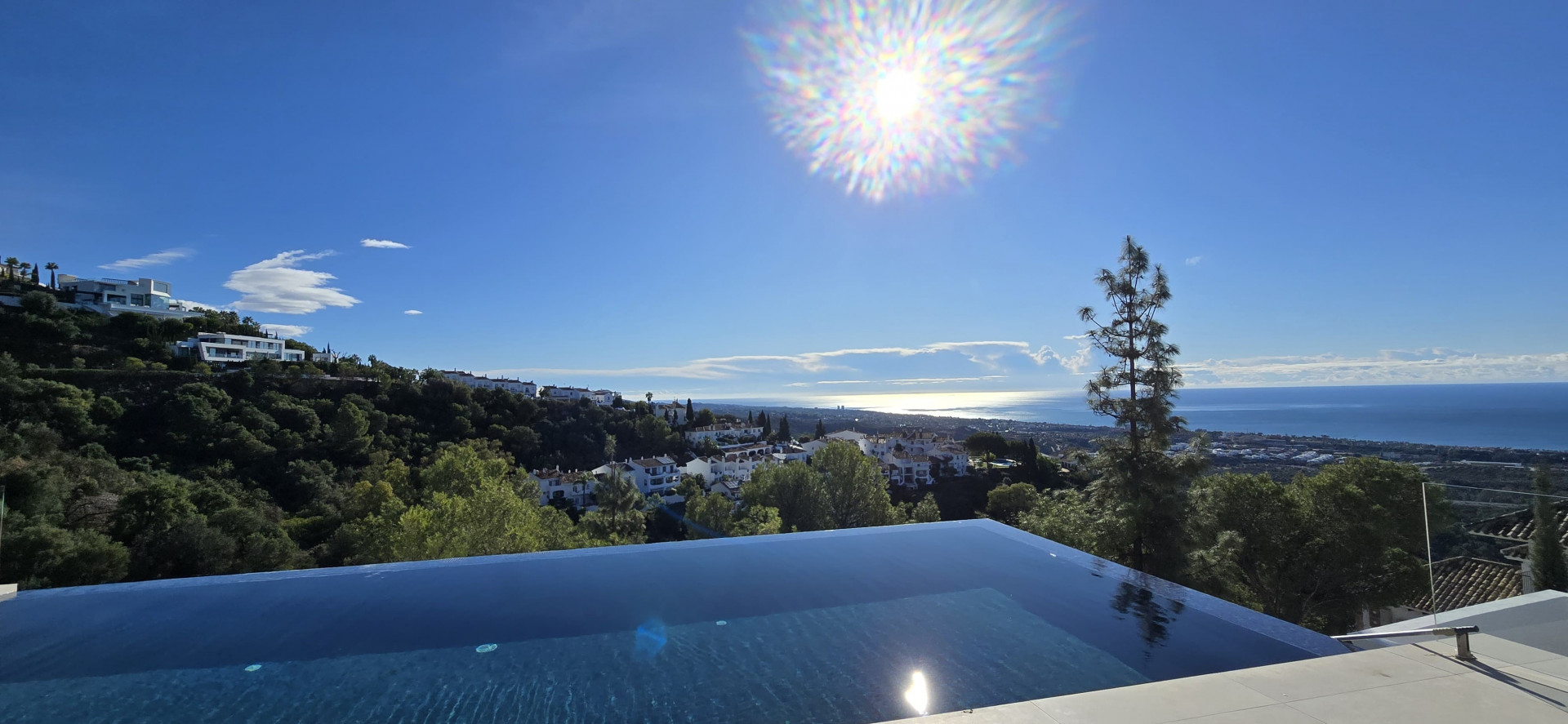 Villa 4 Bedrooms 5 Bathrooms in Marbella, Costa del Sol
