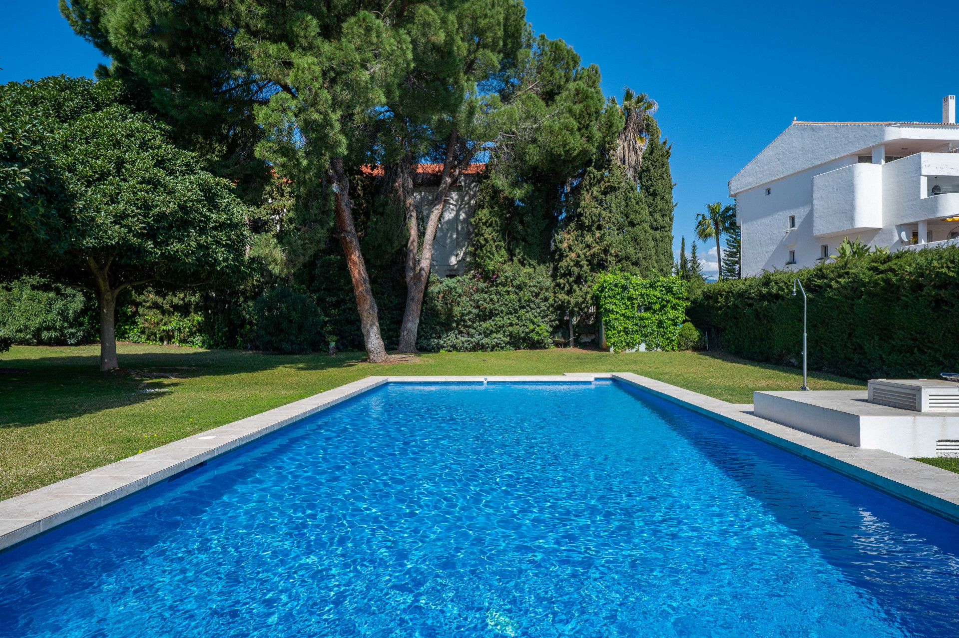 Apartment 3 Bedrooms 3 Bathrooms in Marbella, Costa del Sol