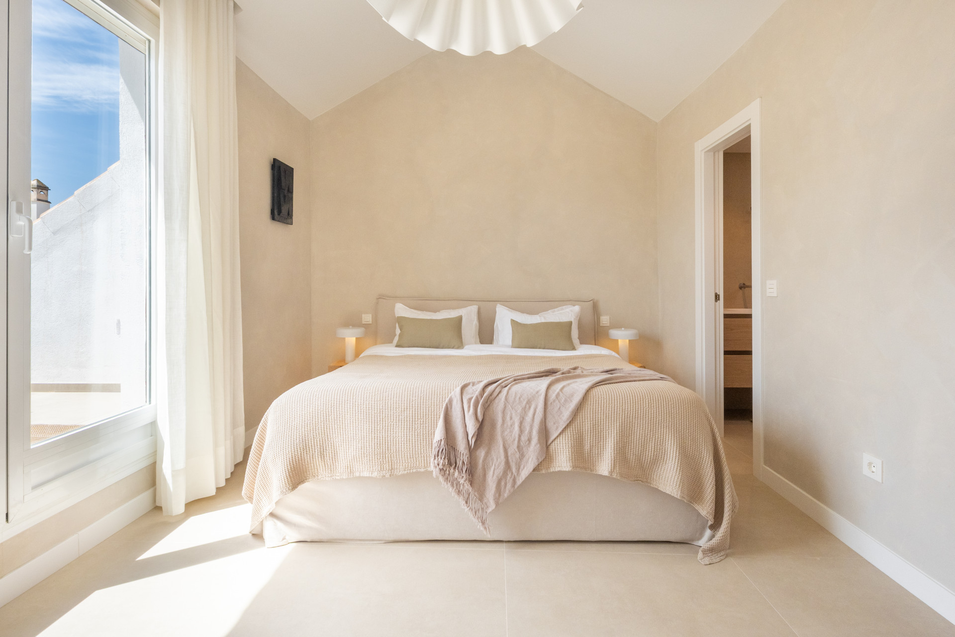 Town House 3 Bedrooms 3 Bathrooms in Marbella, Costa del Sol