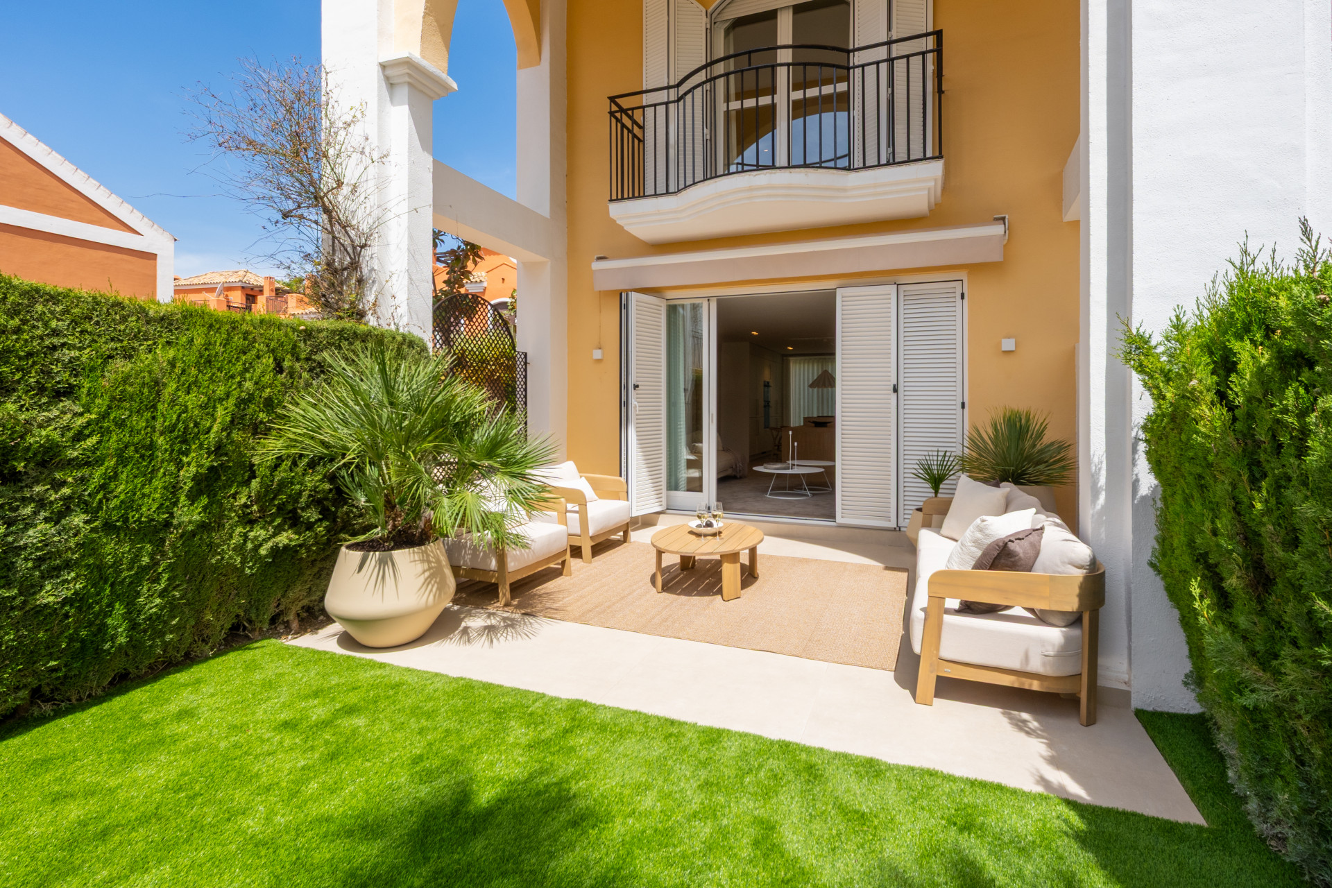 Town House 3 Bedrooms 3 Bathrooms in Marbella, Costa del Sol