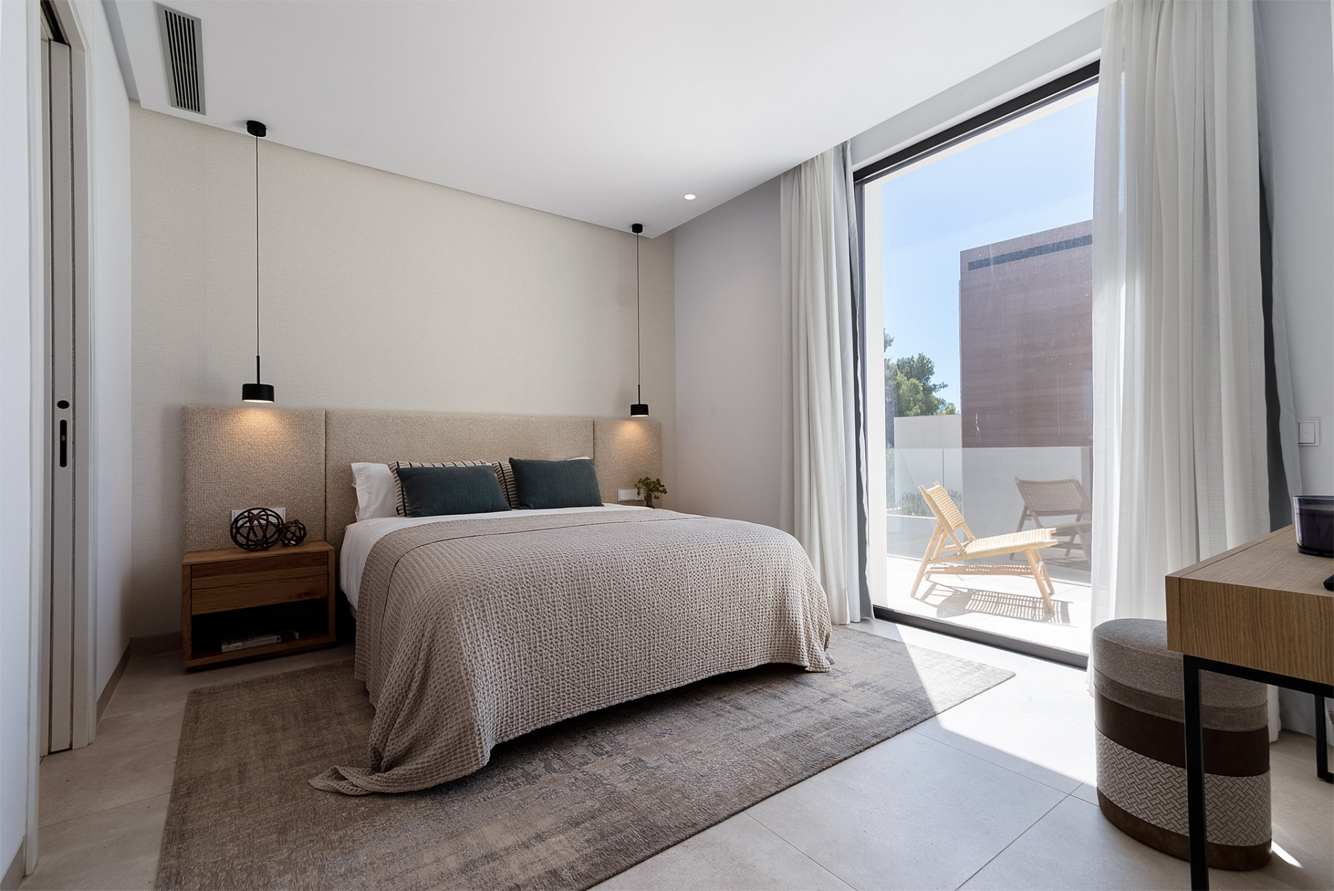 Villa 4 Bedrooms 4 Bathrooms in Marbella, Costa del Sol