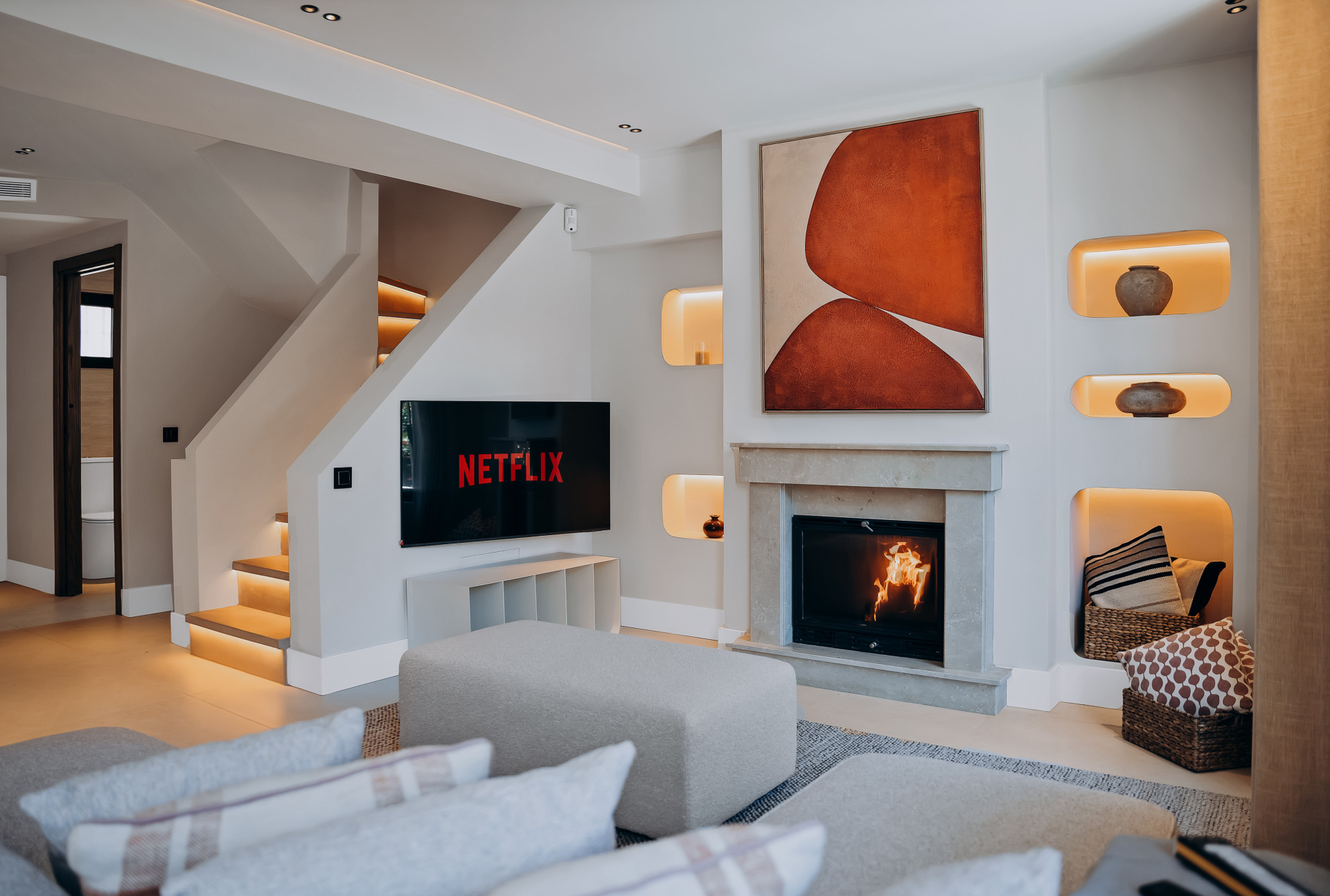 Semi Detached House 4 Bedrooms 4 Bathrooms in Marbella, Costa del Sol