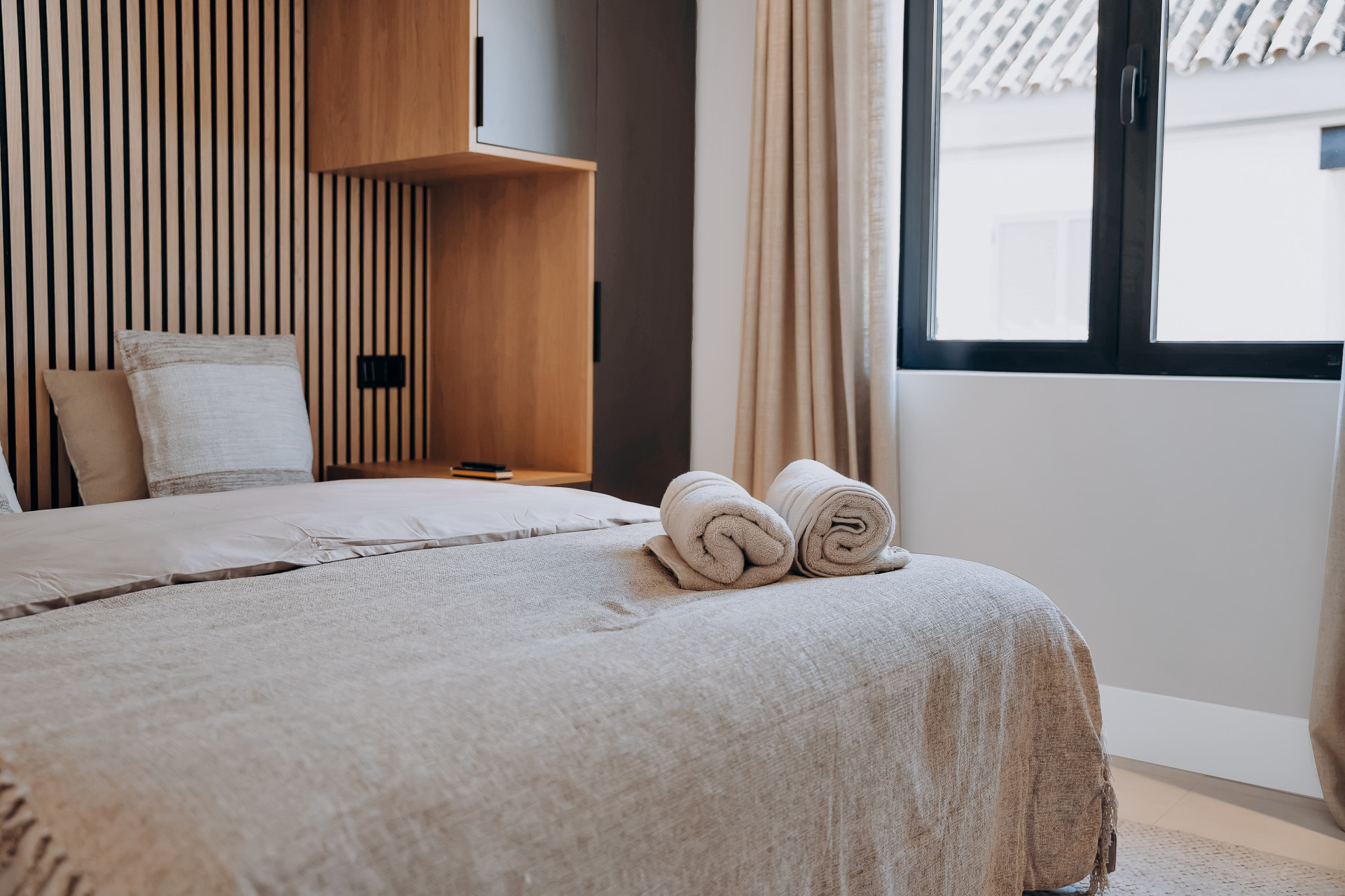 Semi Detached House 4 Bedrooms 4 Bathrooms in Marbella, Costa del Sol