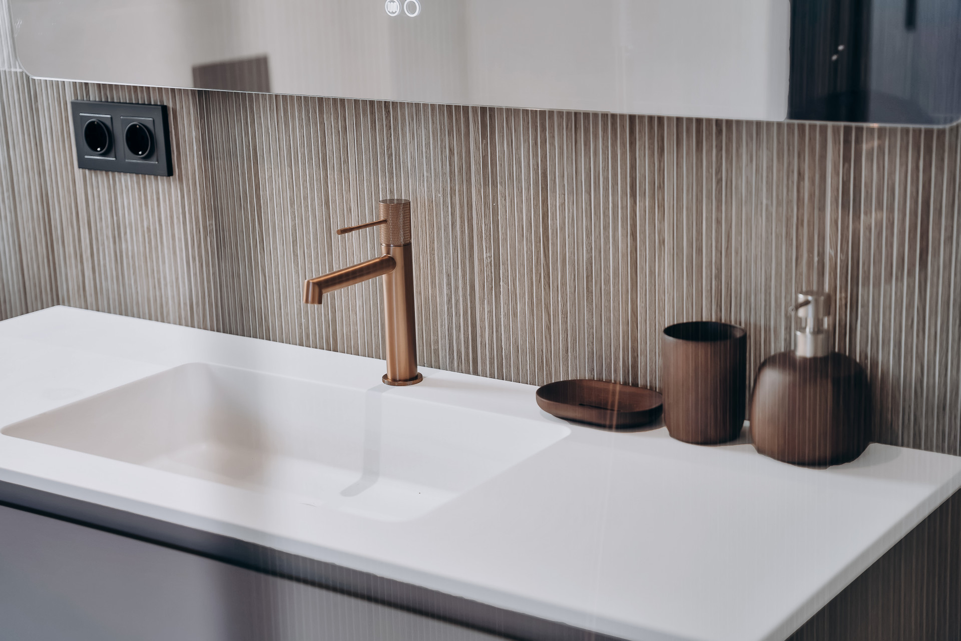 Semi Detached House 4 Bedrooms 4 Bathrooms in Marbella, Costa del Sol