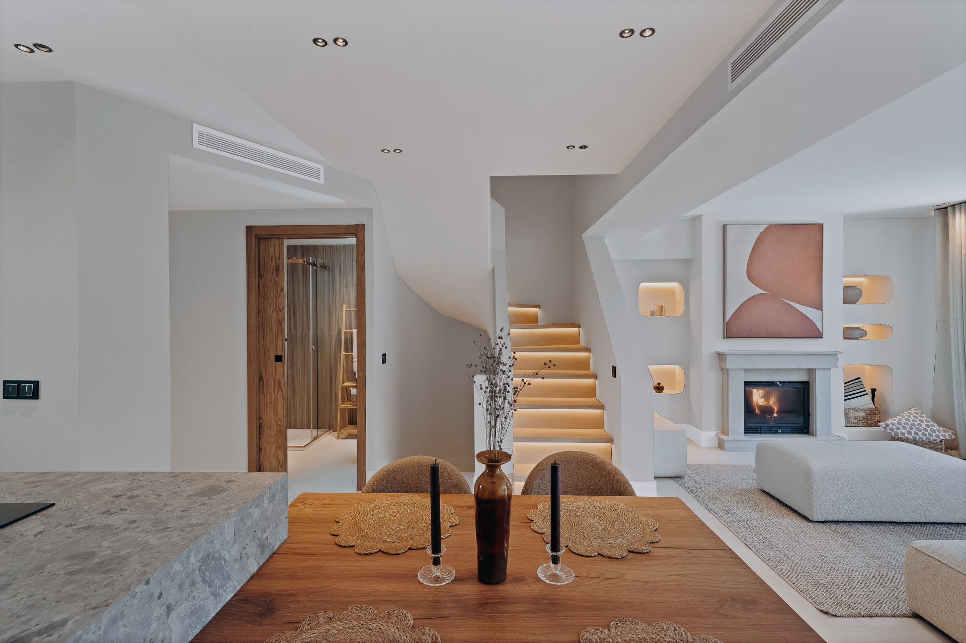 Semi Detached House 4 Bedrooms 4 Bathrooms in Marbella, Costa del Sol