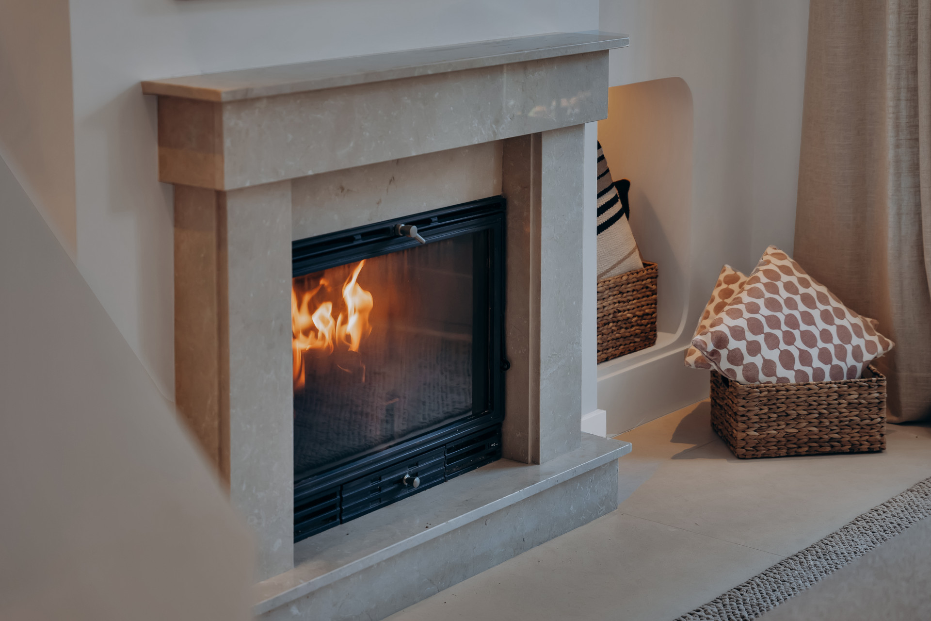 Semi Detached House 4 Bedrooms 4 Bathrooms in Marbella, Costa del Sol