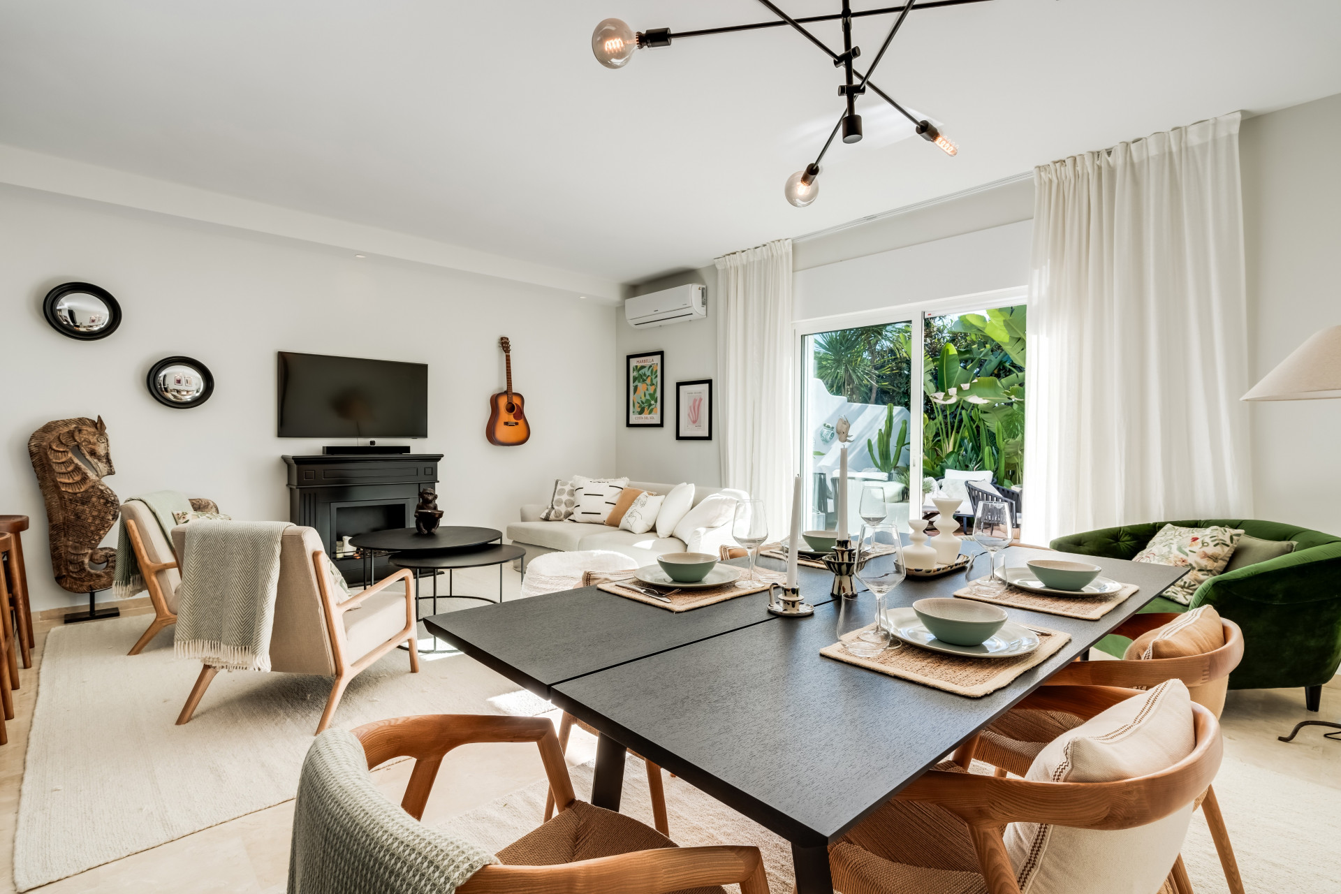 Townhouse in Los Naranjos Country Club!