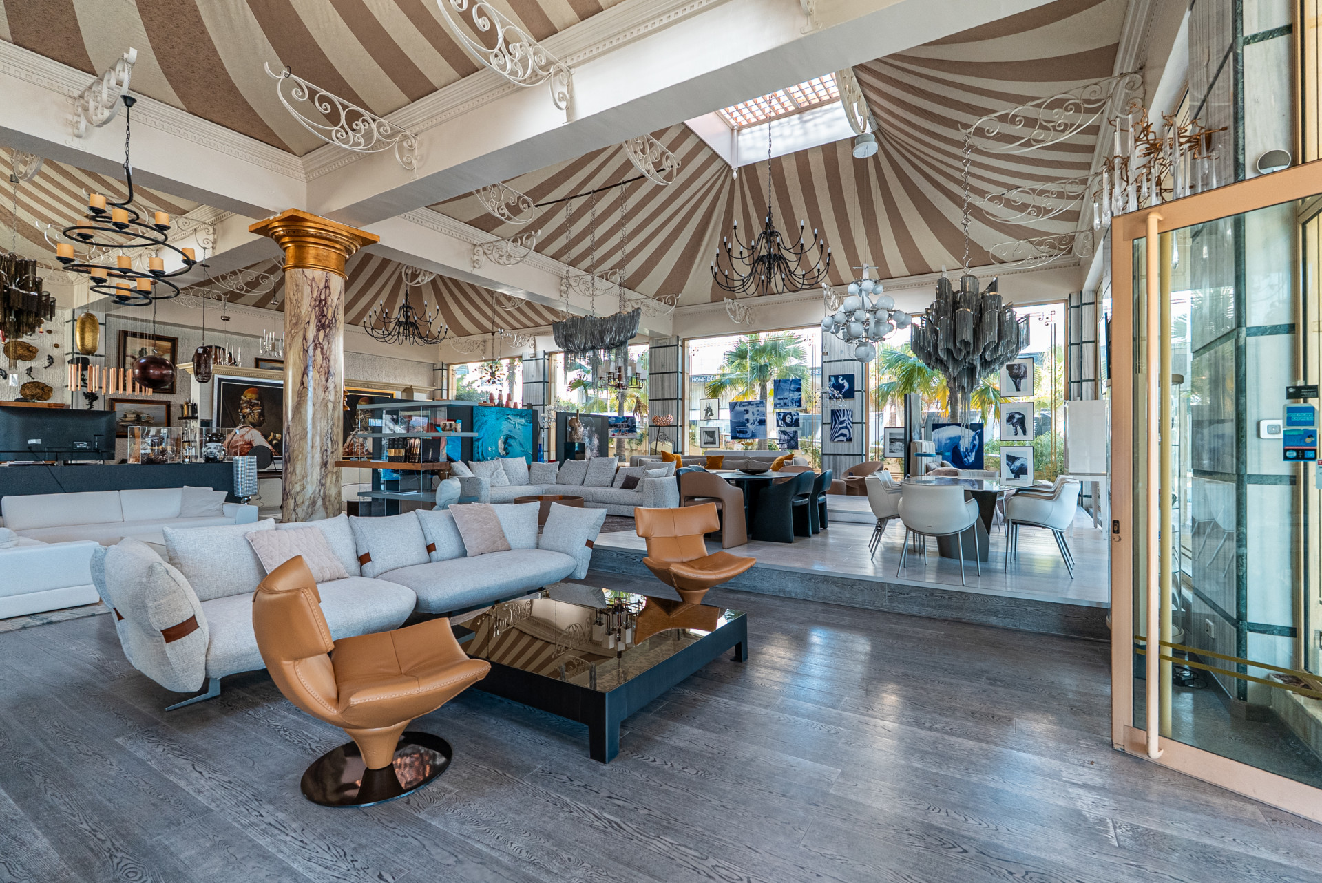 commercial in Marbella - Puerto Banus — frame 2