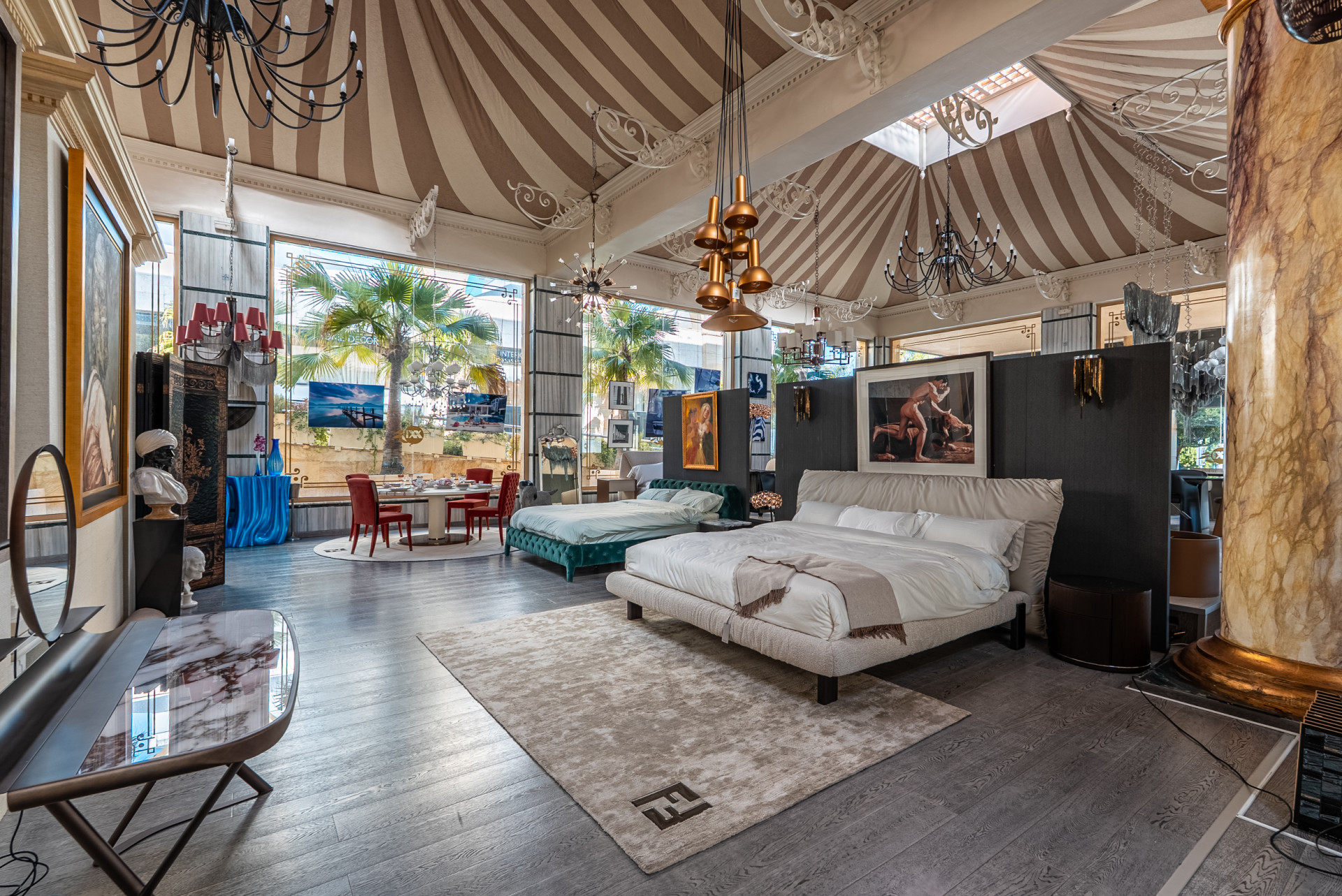 commercial in Marbella - Puerto Banus — frame 5