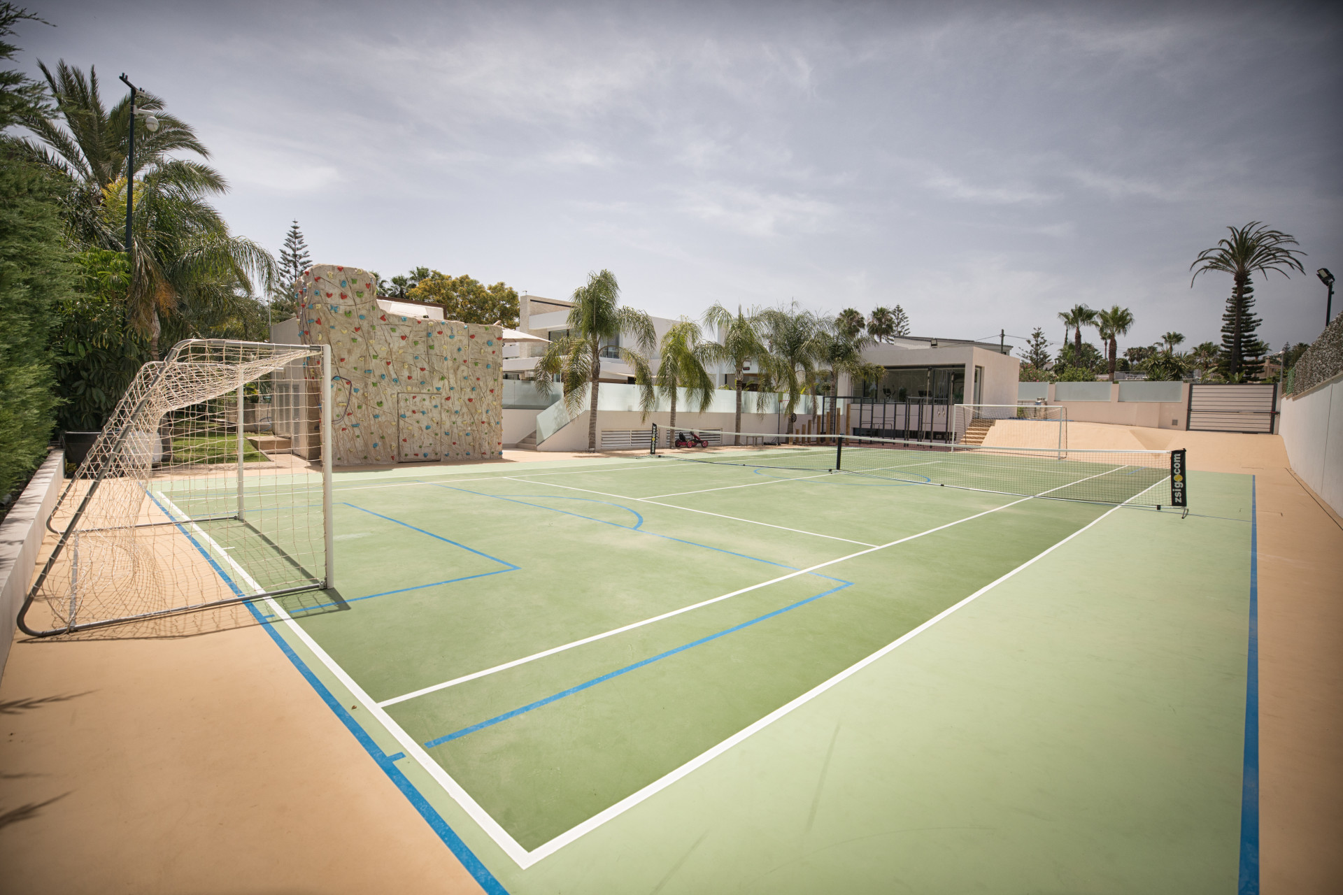 villa in Estepona East — frame 9