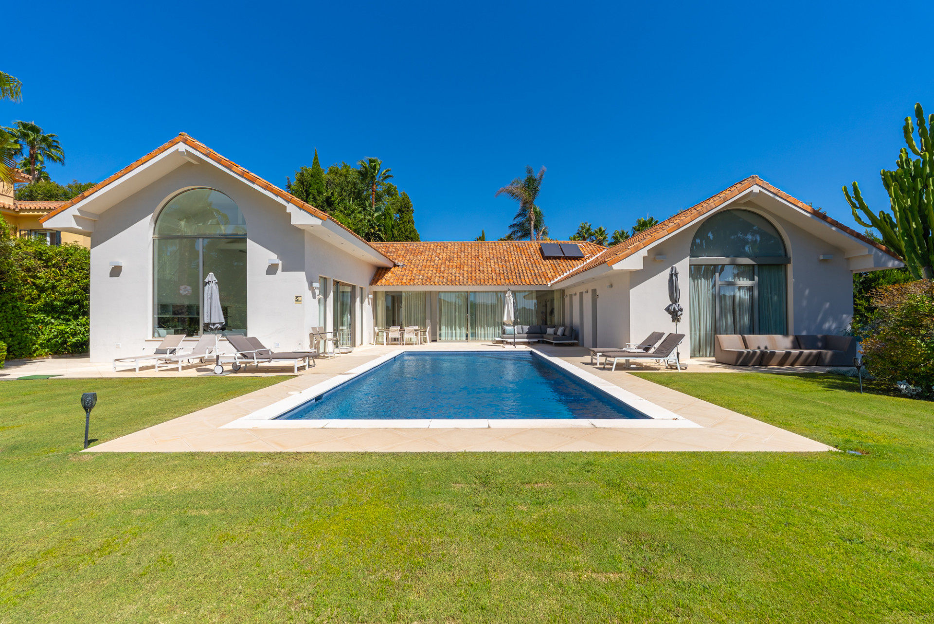 villa in San Roque Club — frame 2