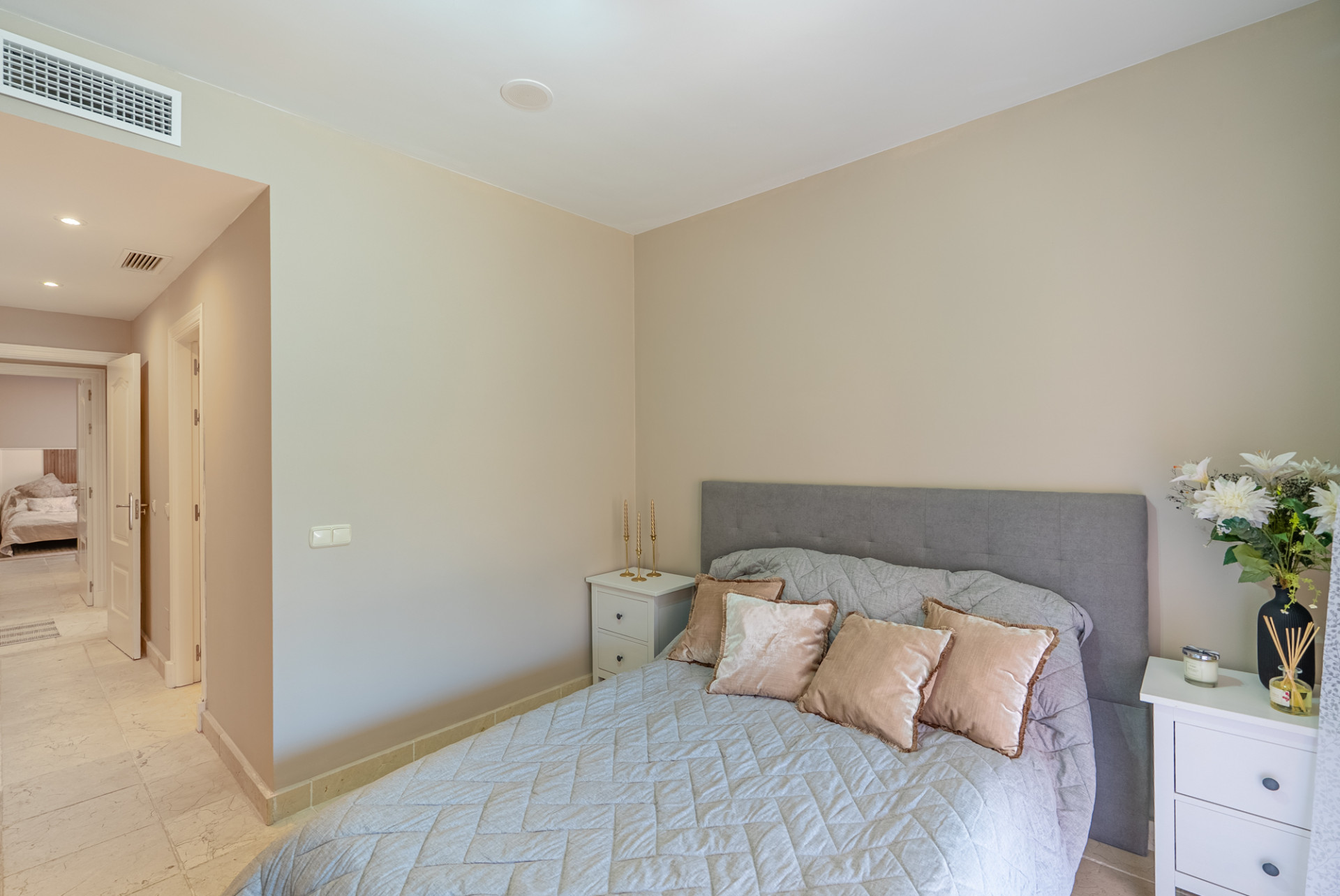 apartment in Estepona East — frame 10