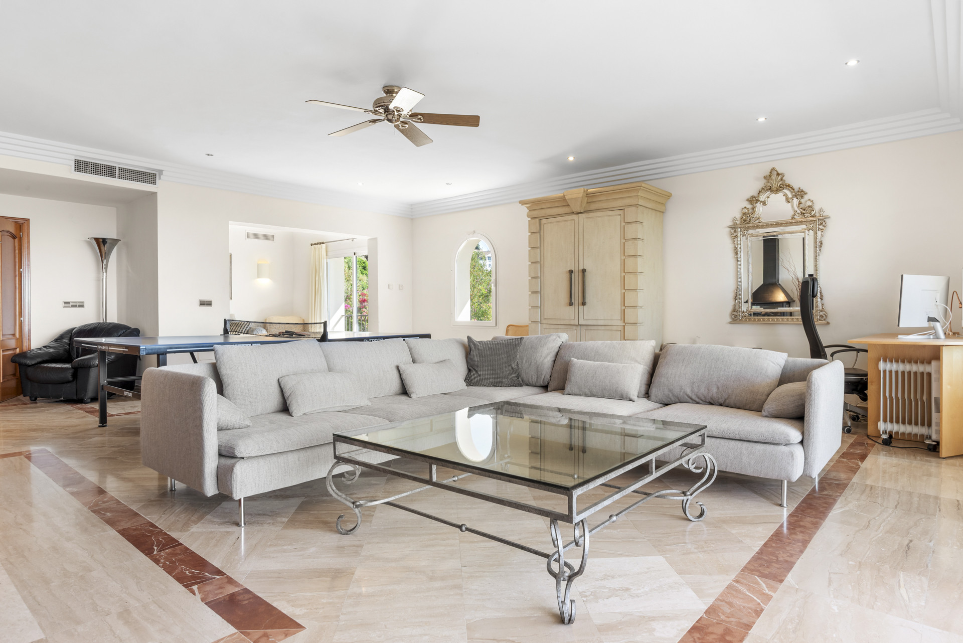  Image of Villa - 5 Bedrooms - 4 Bathrooms for sale in Malaga-Benahavis-Spain, Image 26