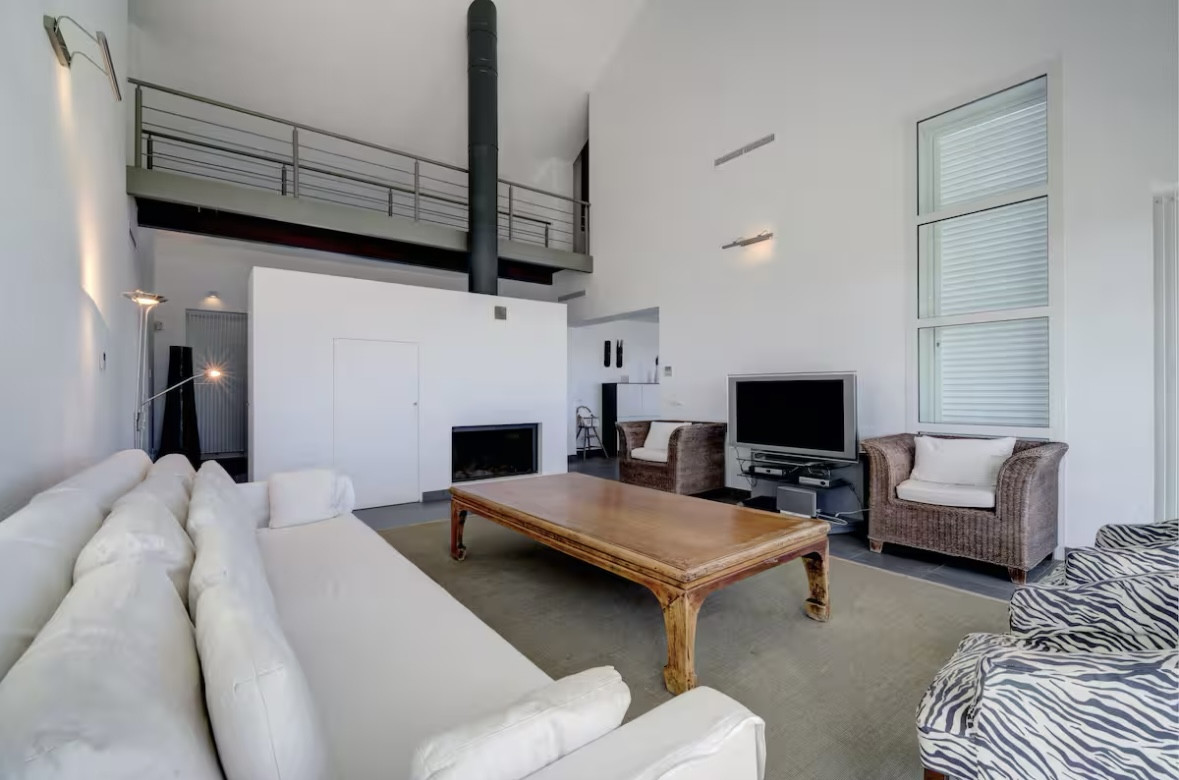  Image of Villa - 6 Bedrooms - 6 Bathrooms for sale in Malaga-Manilva-Spain, Image 9