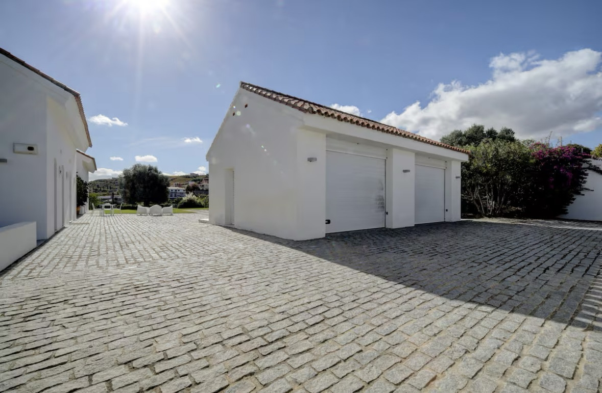  Image of Villa - 6 Bedrooms - 6 Bathrooms for sale in Malaga-Manilva-Spain, Image 60
