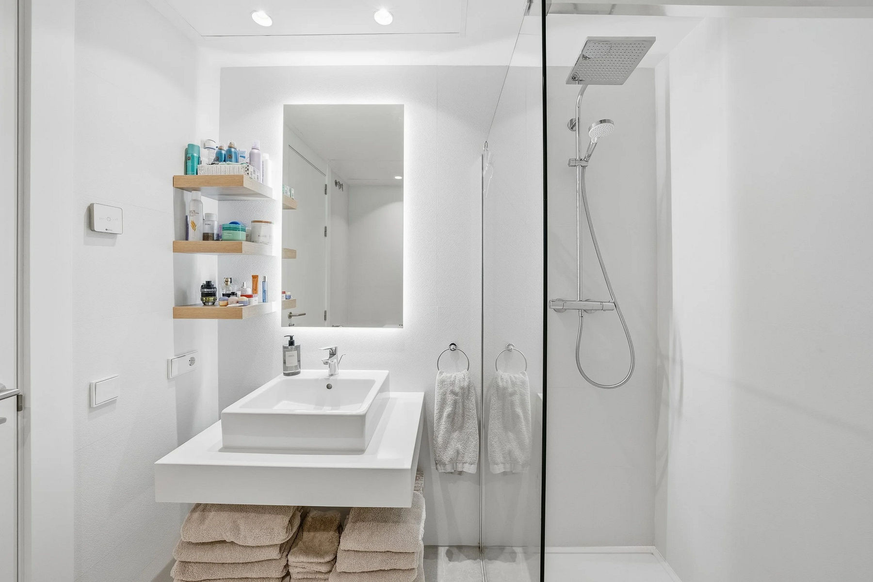  Image of Ground Floor Apartment - 4 Bedrooms - 3 Bathrooms for sale in Malaga-Marbella-Spain, Image 38