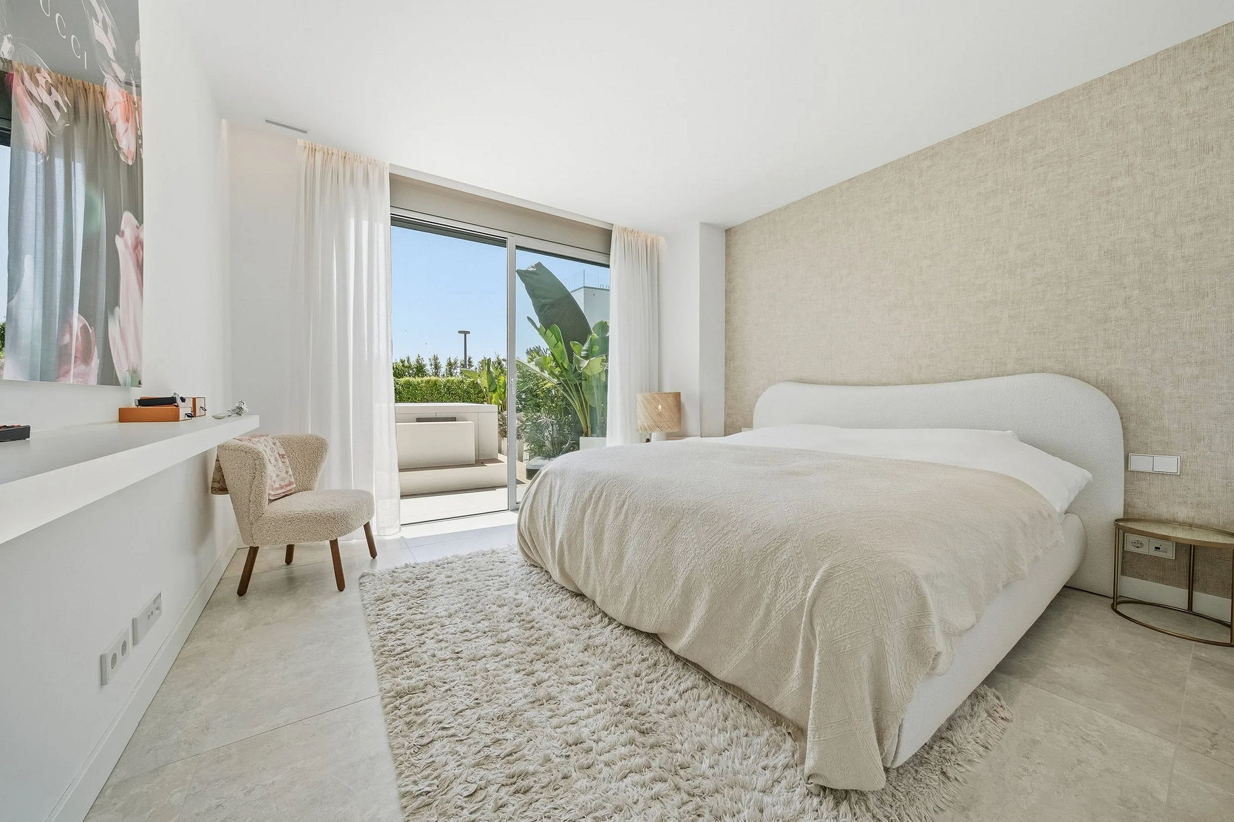  Image of Ground Floor Apartment - 4 Bedrooms - 3 Bathrooms for sale in Malaga-Marbella-Spain, Image 23