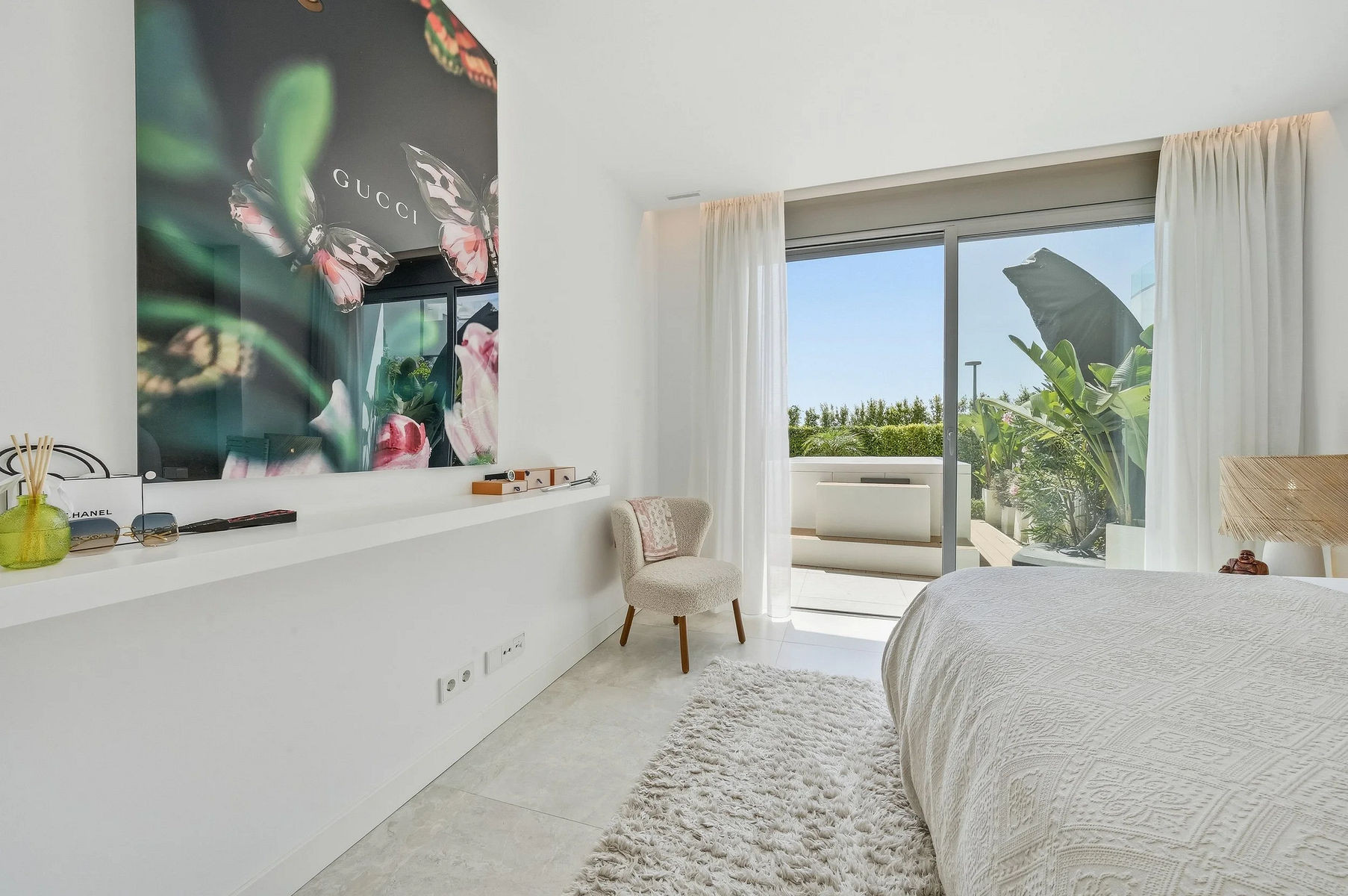  Image of Ground Floor Apartment - 4 Bedrooms - 3 Bathrooms for sale in Malaga-Marbella-Spain, Image 25