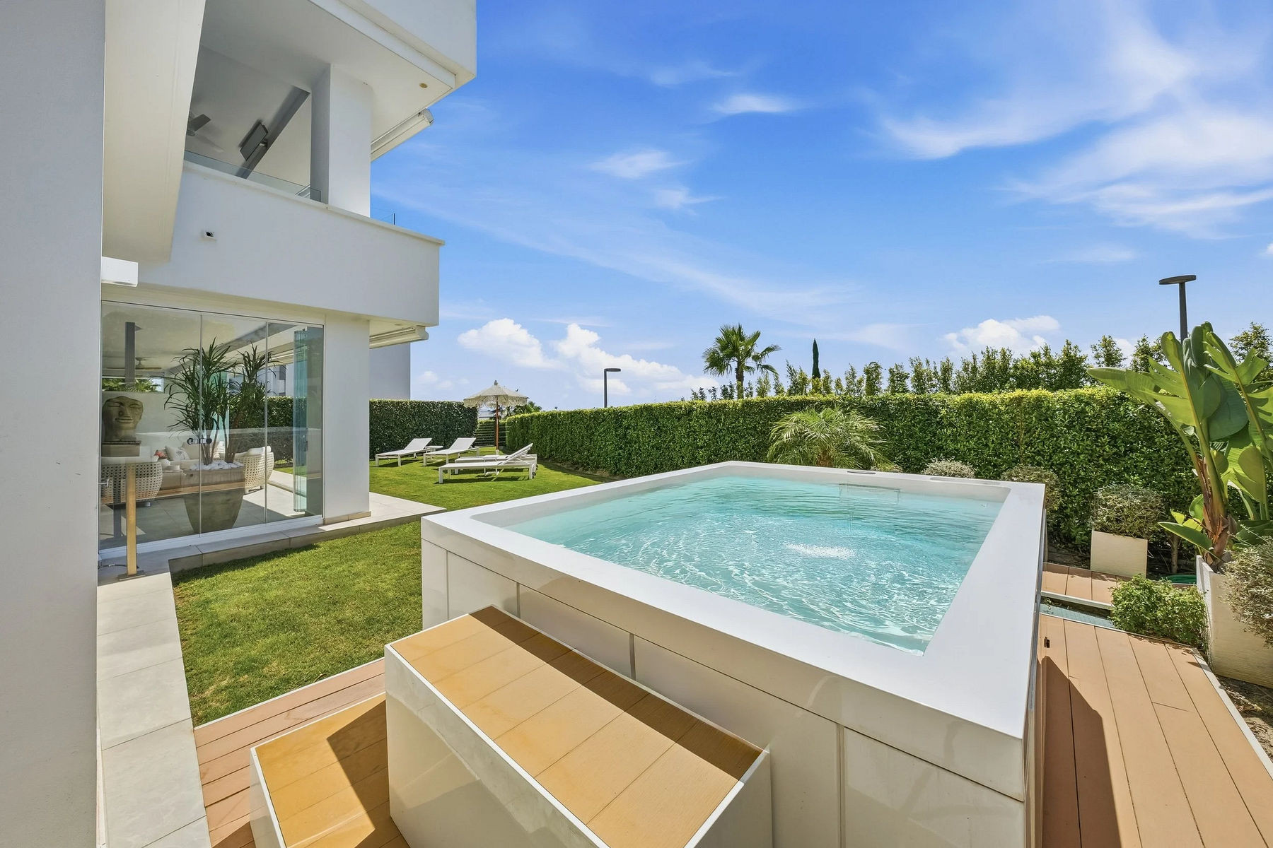  Image of Ground Floor Apartment - 4 Bedrooms - 3 Bathrooms for sale in Malaga-Marbella-Spain, Image 52