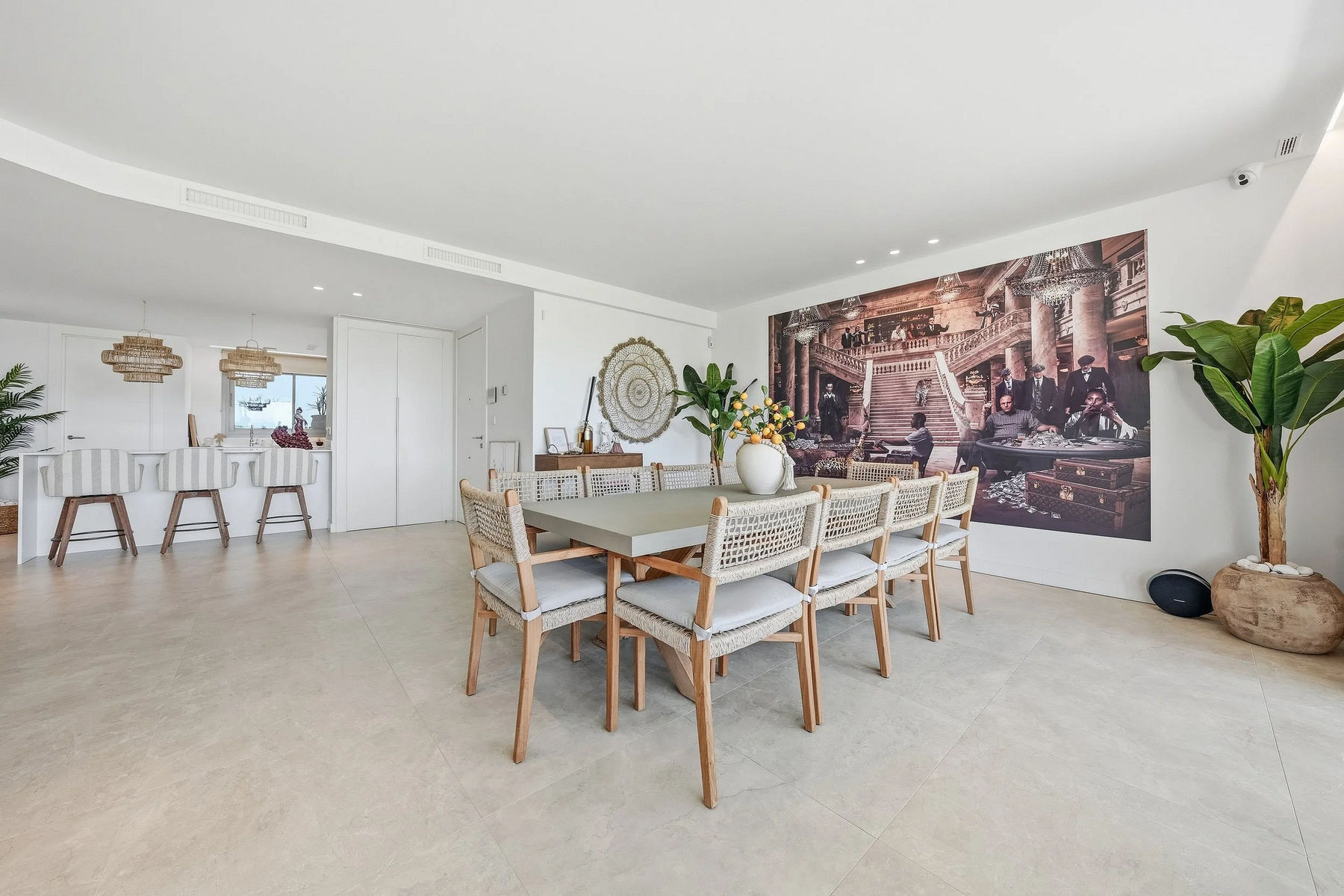  Image of Ground Floor Apartment - 4 Bedrooms - 3 Bathrooms for sale in Malaga-Marbella-Spain, Image 12