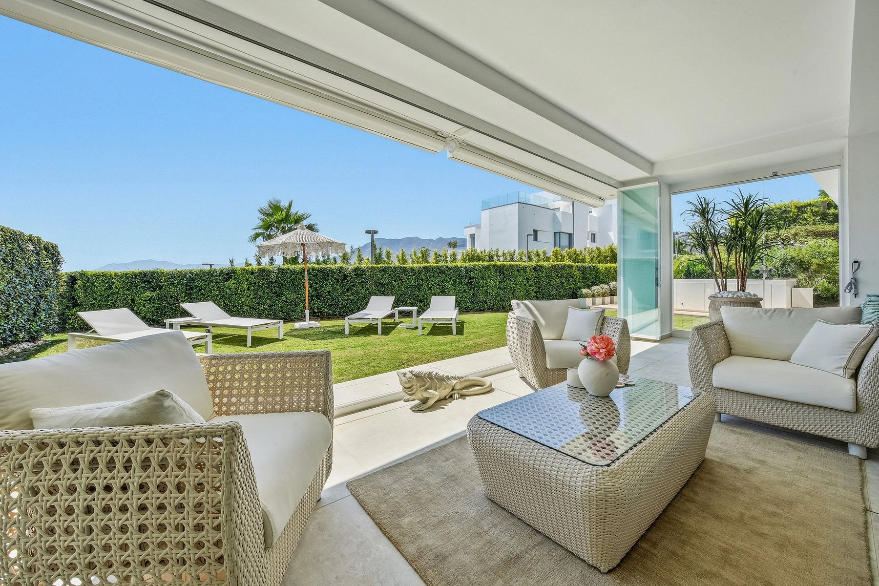  Image of Ground Floor Apartment - 4 Bedrooms - 3 Bathrooms for sale in Malaga-Marbella-Spain, Image 13