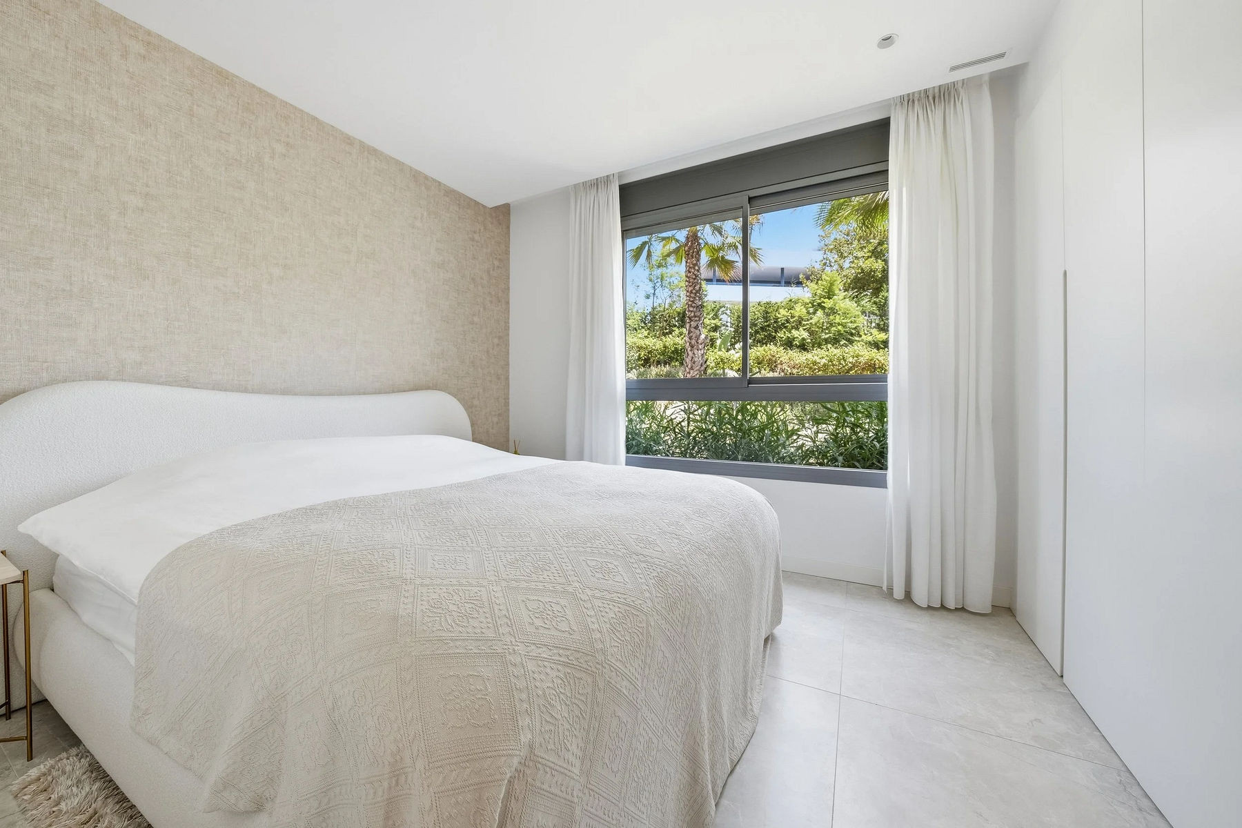  Image of Ground Floor Apartment - 4 Bedrooms - 3 Bathrooms for sale in Malaga-Marbella-Spain, Image 33