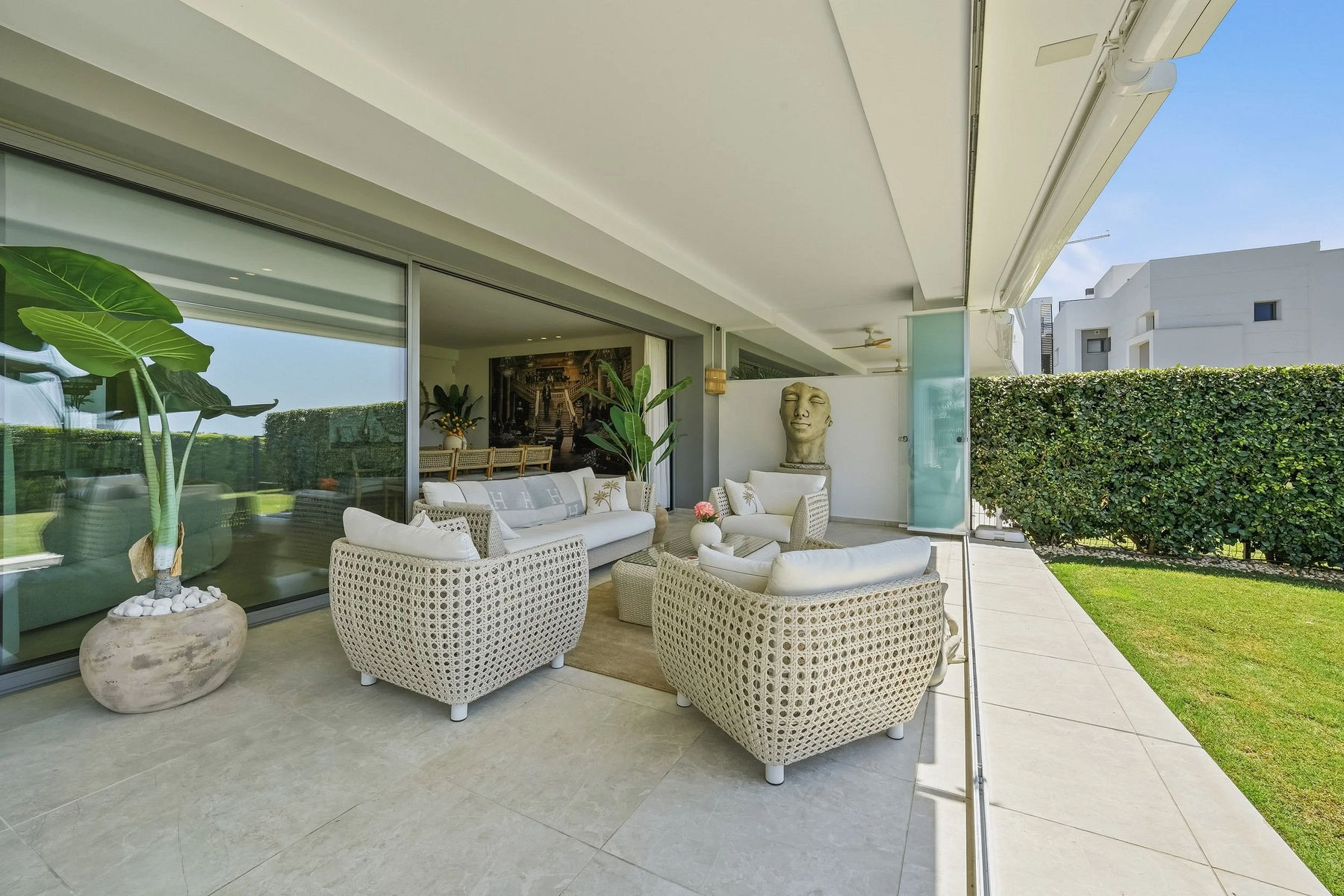 Image of Ground Floor Apartment - 4 Bedrooms - 3 Bathrooms for Sale in Malaga-Marbella-Spain, Image 3