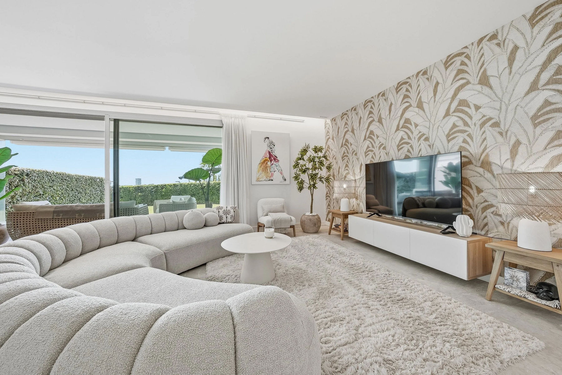  Image of Ground Floor Apartment - 4 Bedrooms - 3 Bathrooms for sale in Malaga-Marbella-Spain, Image 7