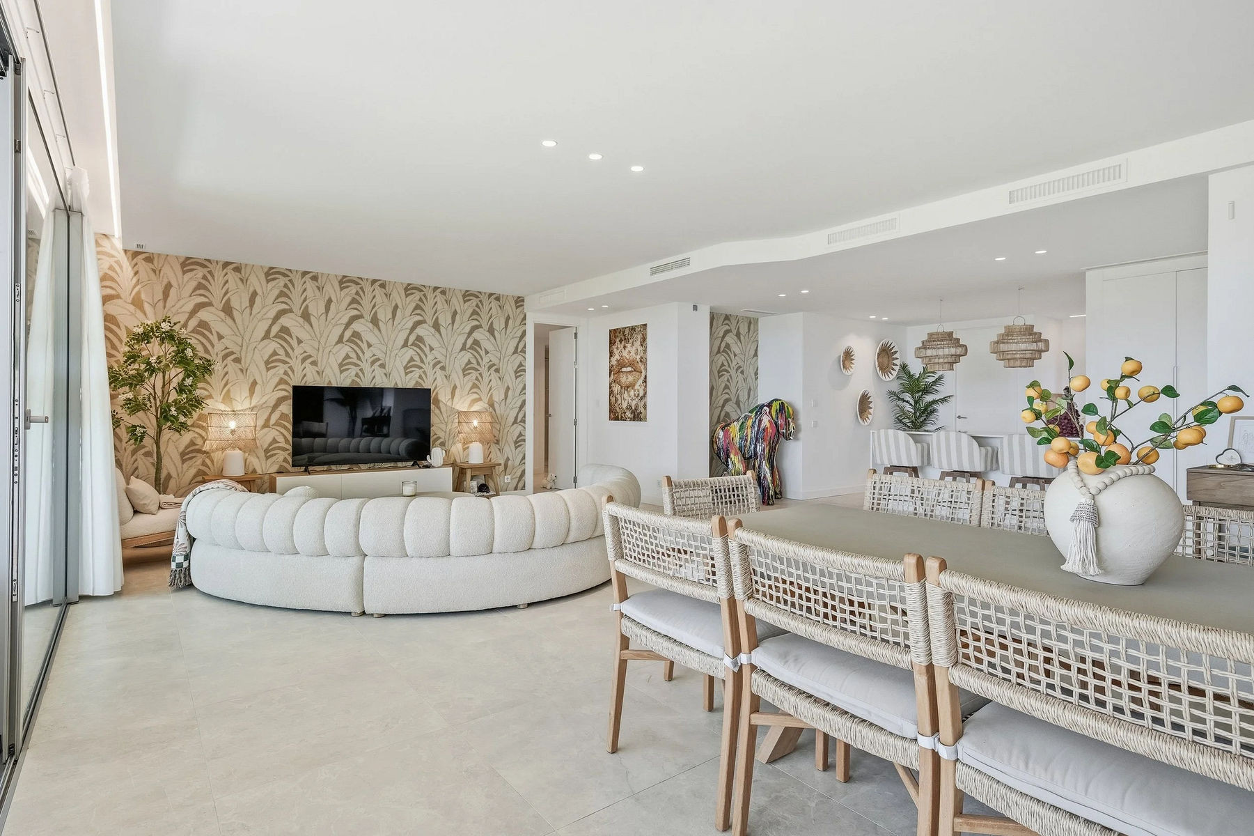  Image of Ground Floor Apartment - 4 Bedrooms - 3 Bathrooms for sale in Malaga-Marbella-Spain, Image 18
