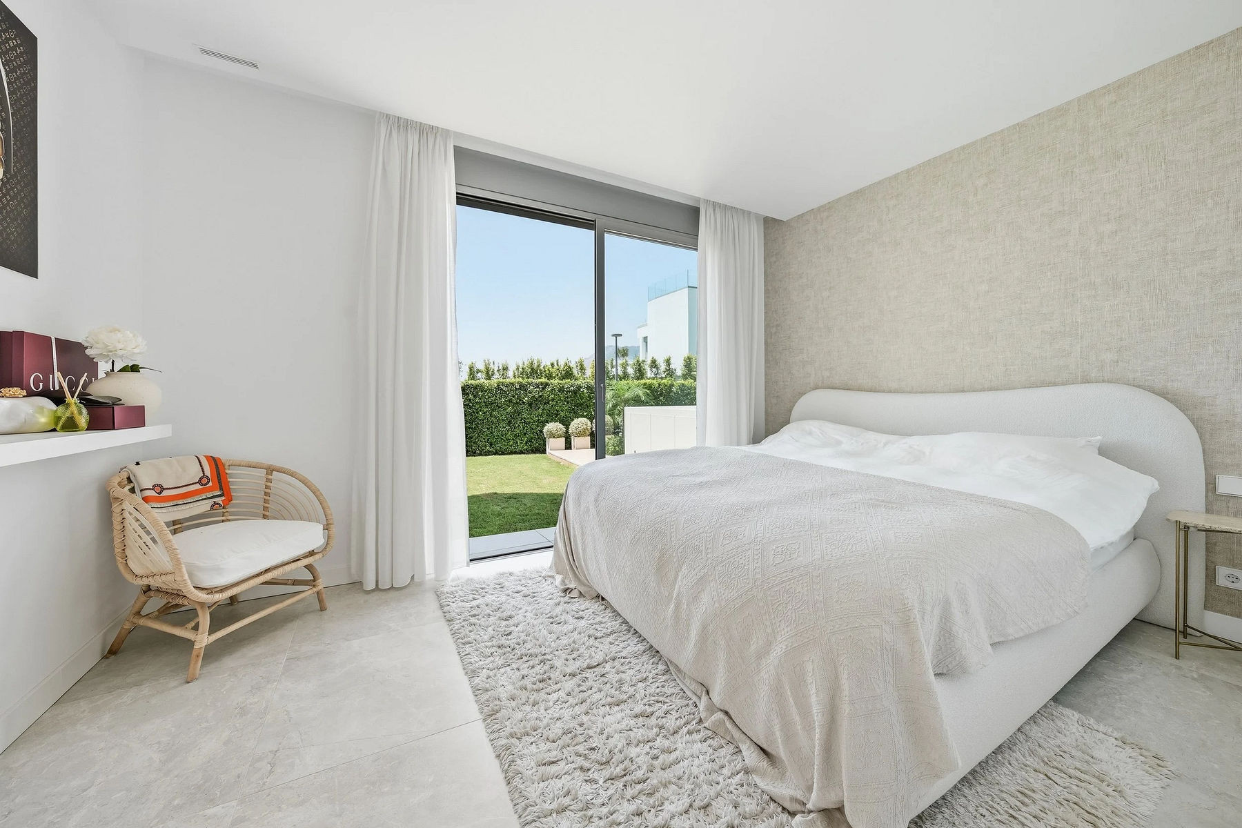  Image of Ground Floor Apartment - 4 Bedrooms - 3 Bathrooms for sale in Malaga-Marbella-Spain, Image 30