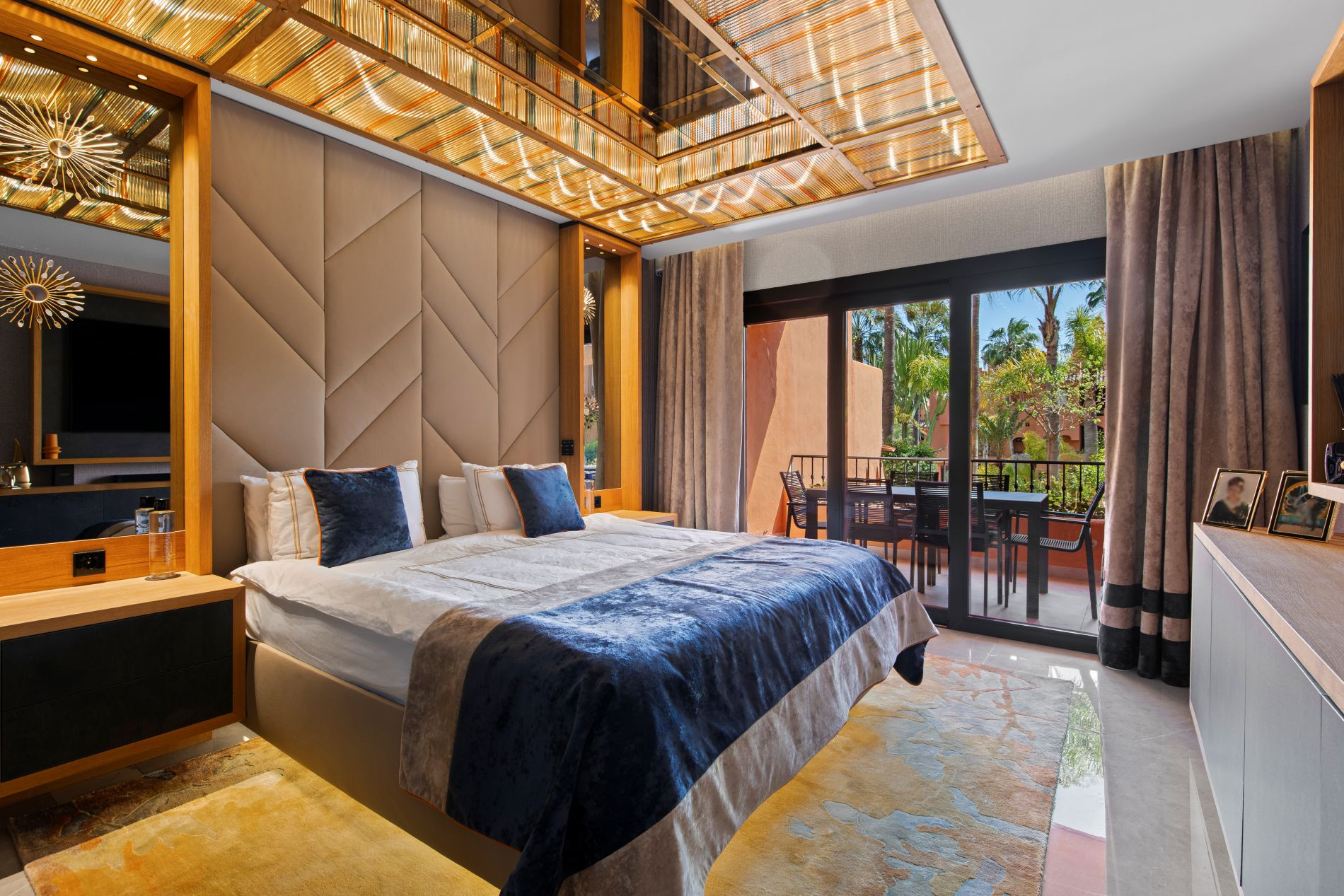  Image of Ground Floor Apartment - 3 Bedrooms - 3 Bathrooms for sale in Malaga-Marbella-Spain, Image 8