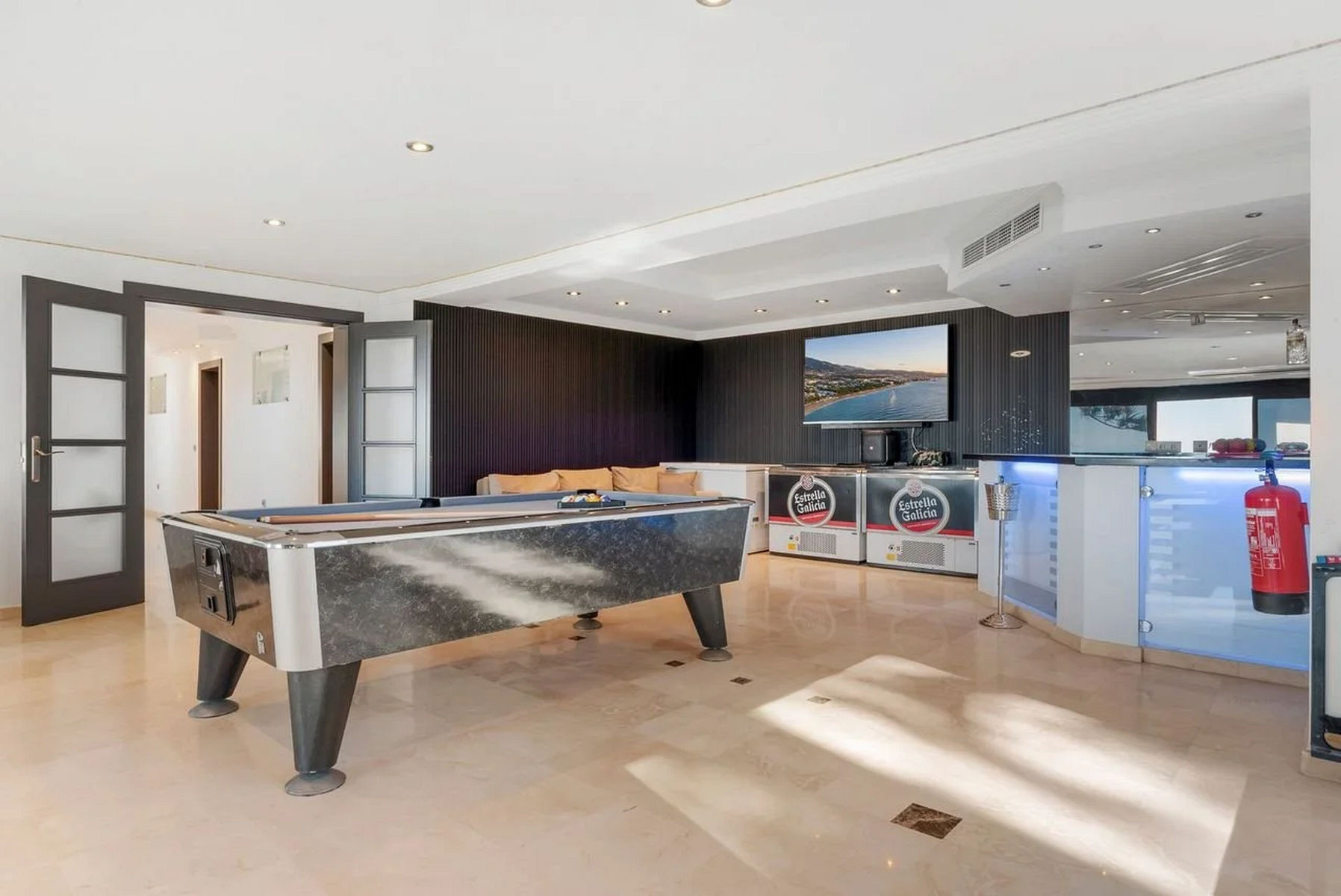  Image of Villa - 8 Bedrooms - 8 Bathrooms for sale in Malaga-Marbella-Spain, Image 19