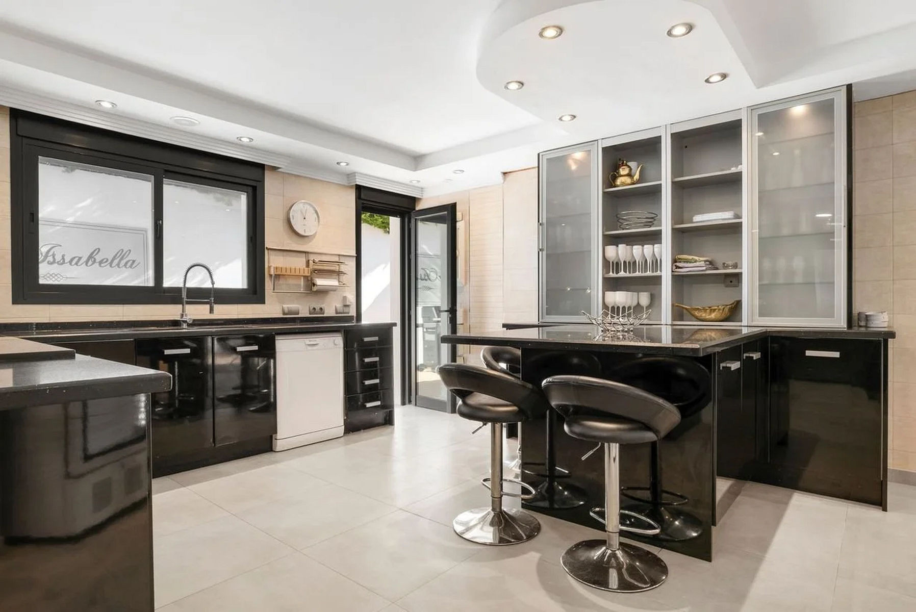  Image of Villa - 8 Bedrooms - 8 Bathrooms for sale in Malaga-Marbella-Spain, Image 9
