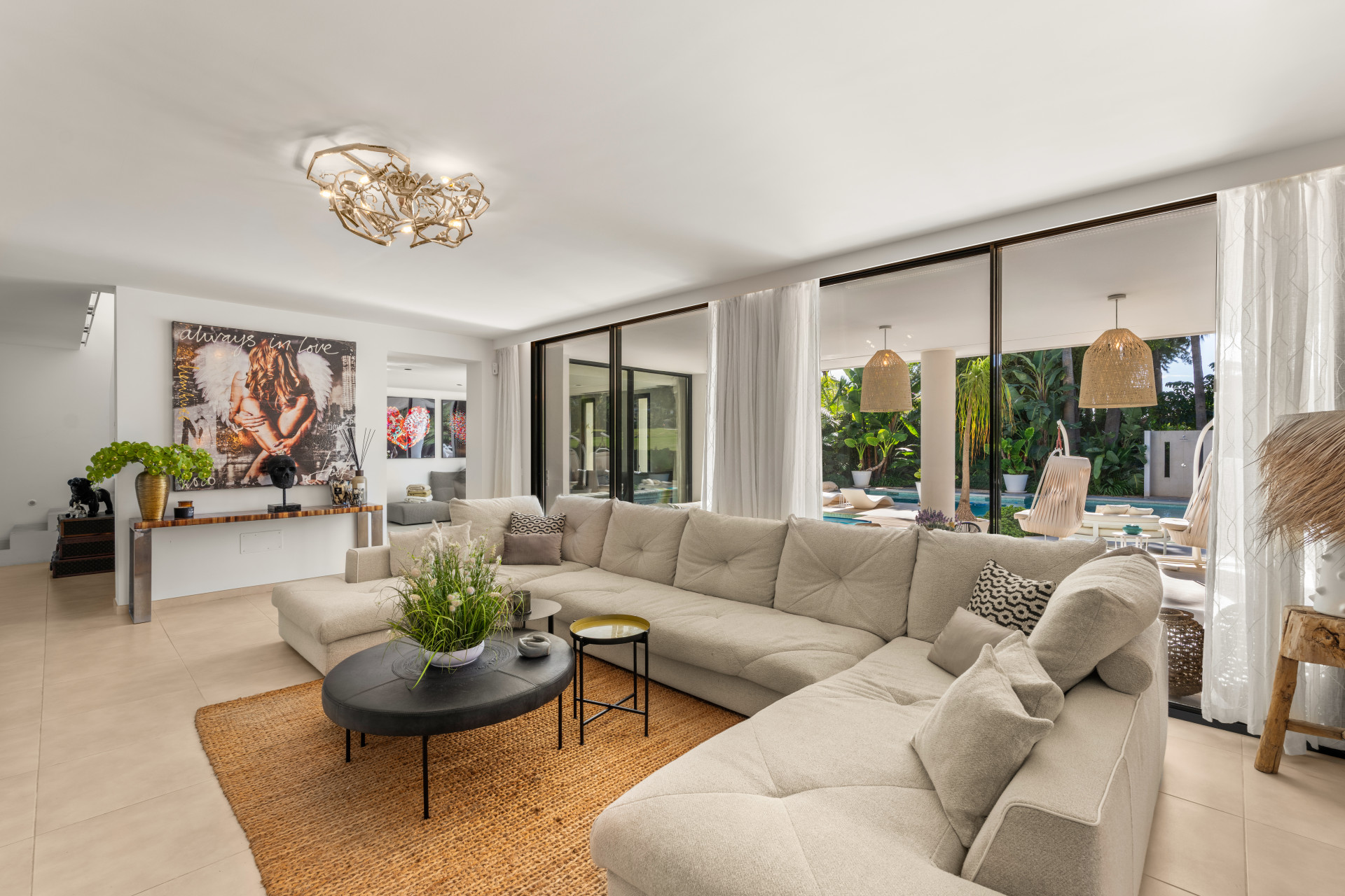 Image of Villa - 6 Bedrooms - 7 Bathrooms for Sale in Malaga-Marbella-Spain, Image 4