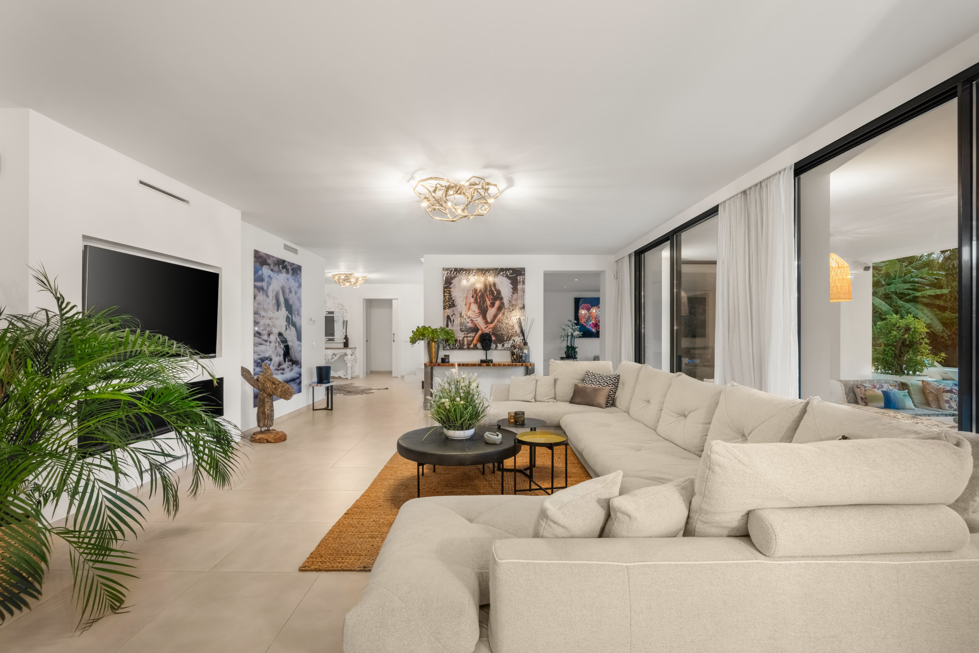  Image of Villa - 6 Bedrooms - 7 Bathrooms for sale in Malaga-Marbella-Spain, Image 11