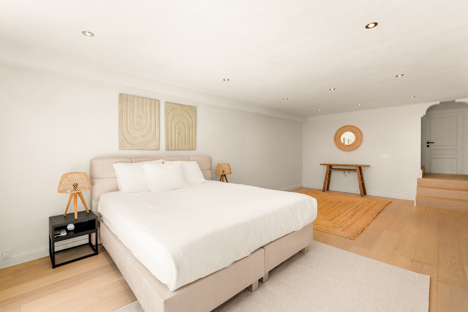  Image of Villa - 4 Bedrooms - 4 Bathrooms for sale in Malaga-Benahavis-Spain, Image 9