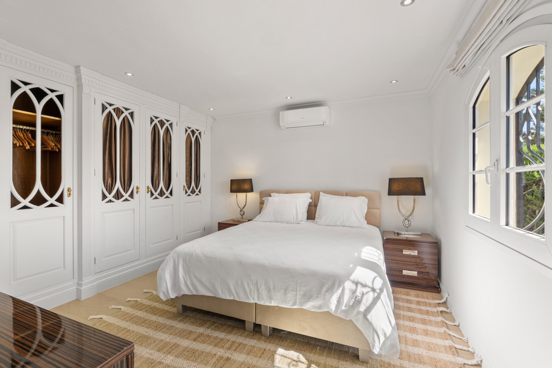  Image of Villa - 4 Bedrooms - 4 Bathrooms for sale in Malaga-Benahavis-Spain, Image 10